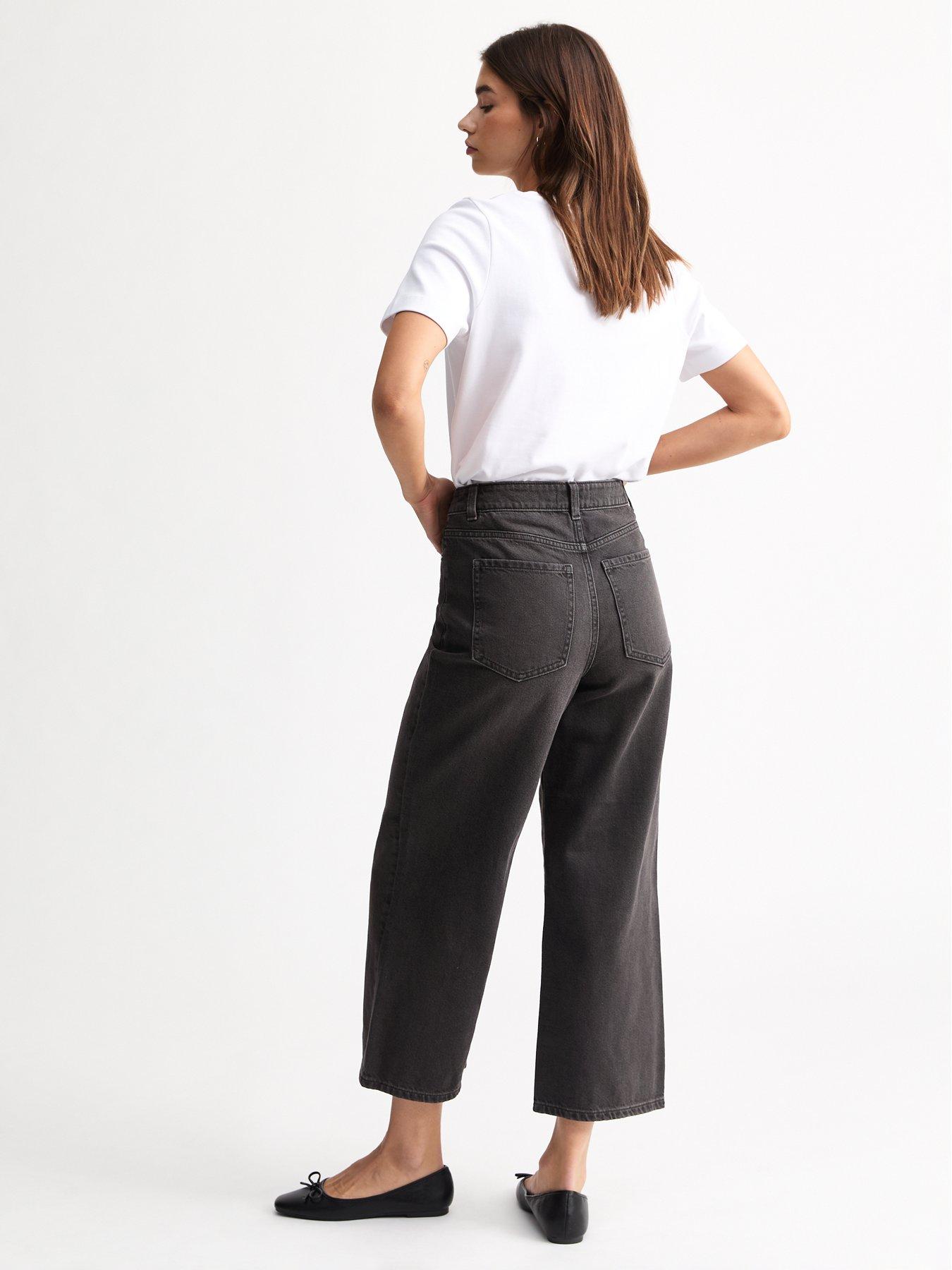 new-look-adalae-wide-leg-cropped-jeans-washed-blackstillFront