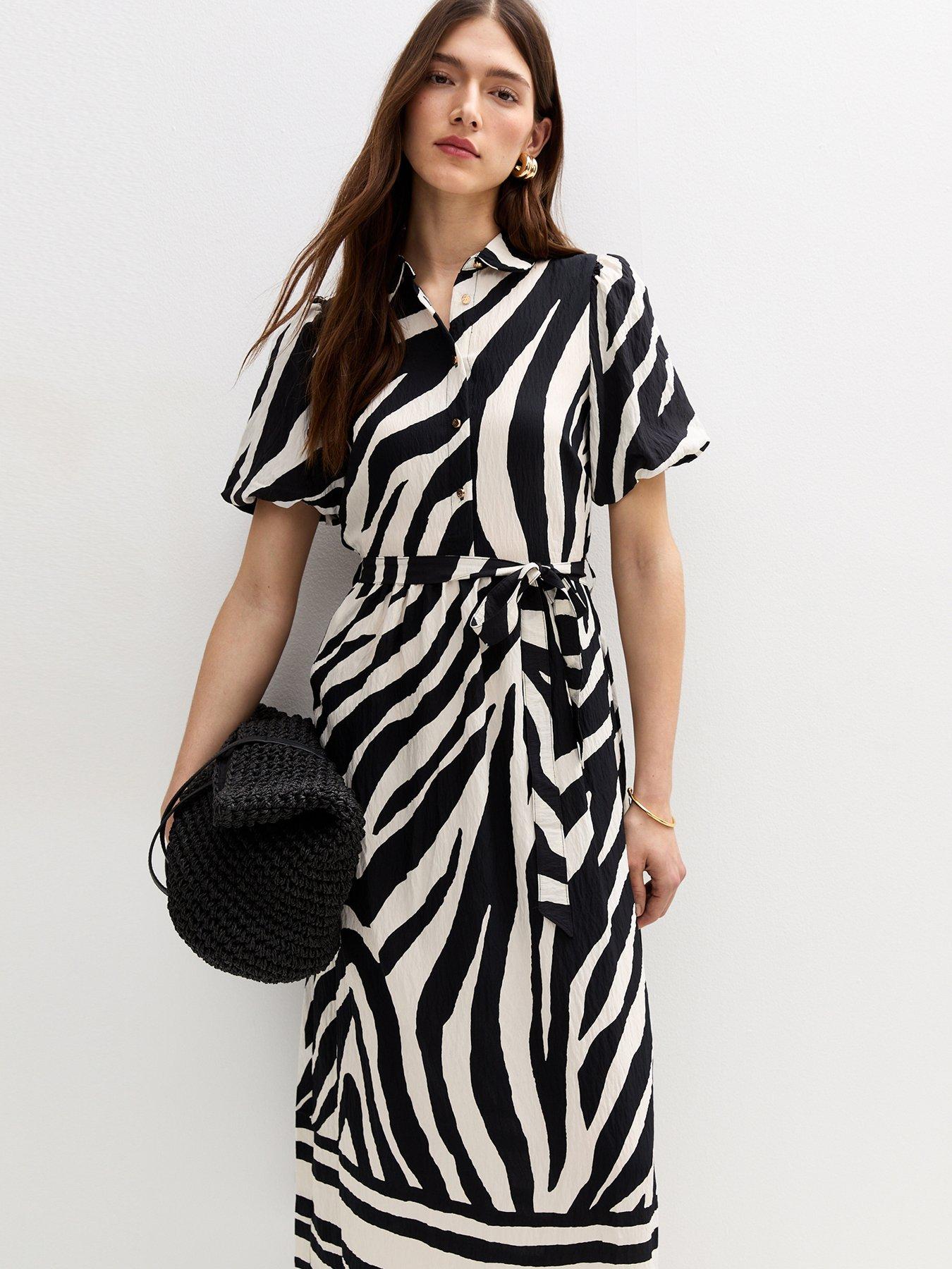 Image 3 of 5 of New Look Ziggy Zebra Puff Shirt Midi - Black