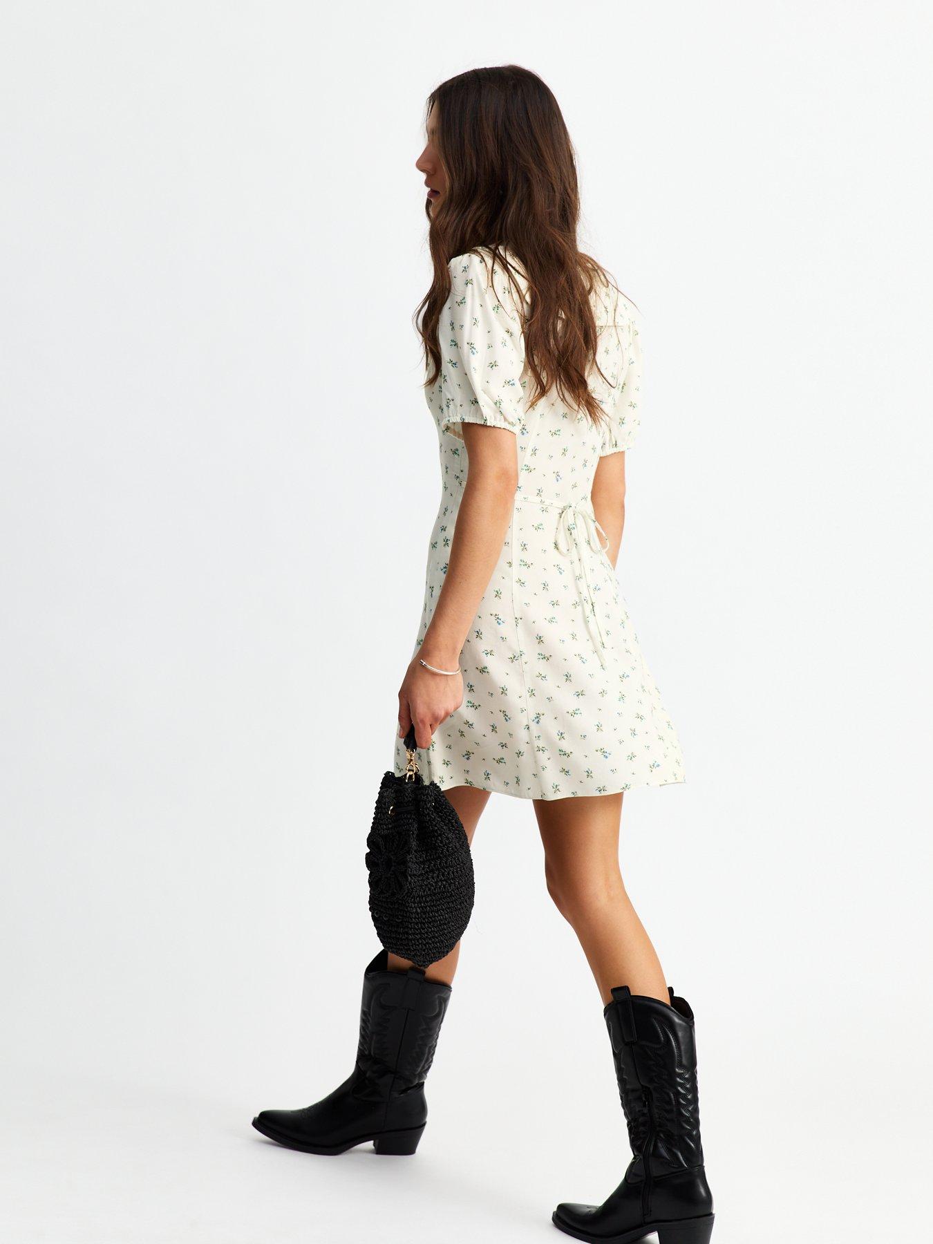 Image 2 of 6 of New Look Short Sleeve Oversized Collar Mini Dress - Cream