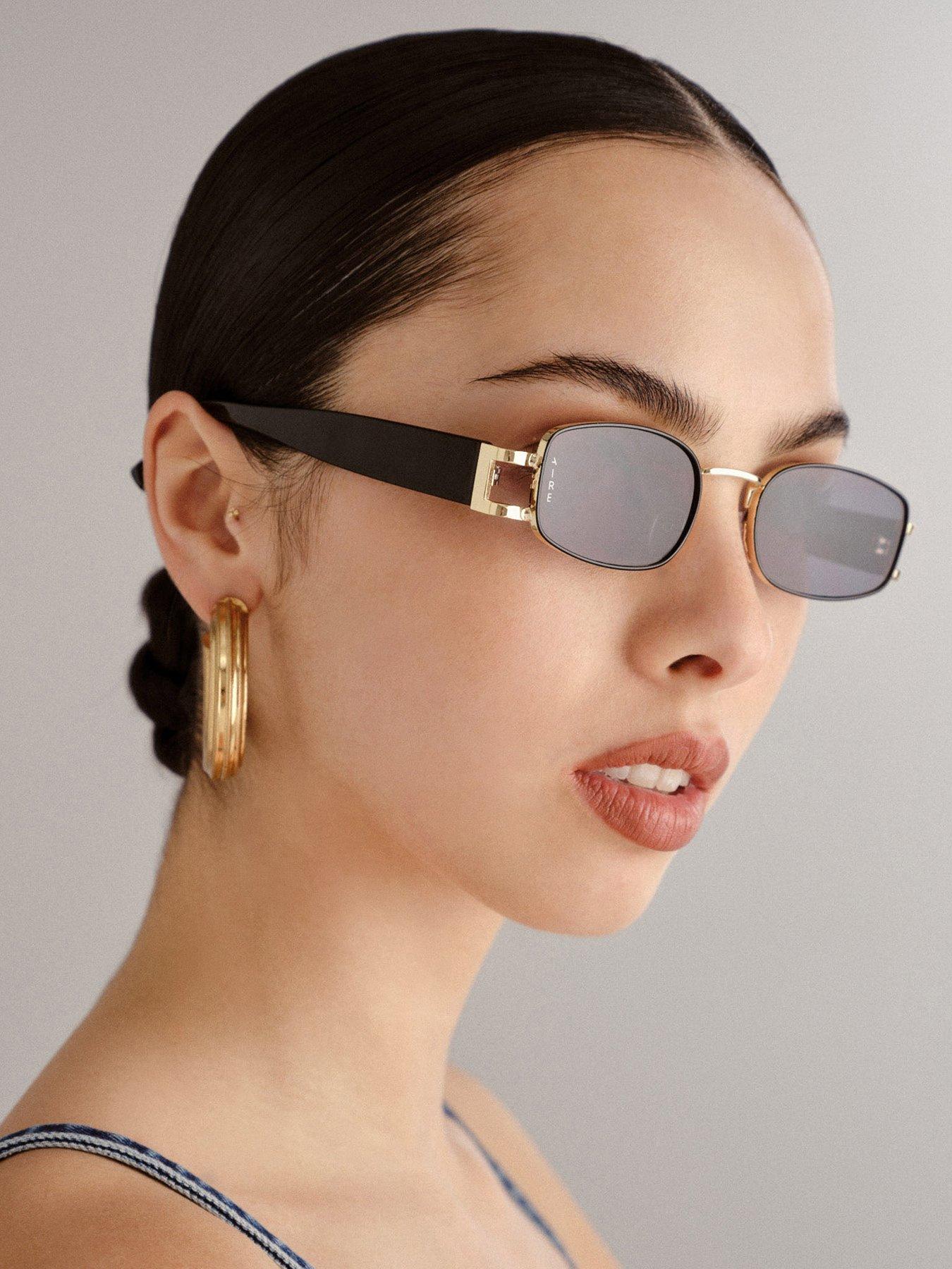 undefined Sirius Gold / Black Sunglass