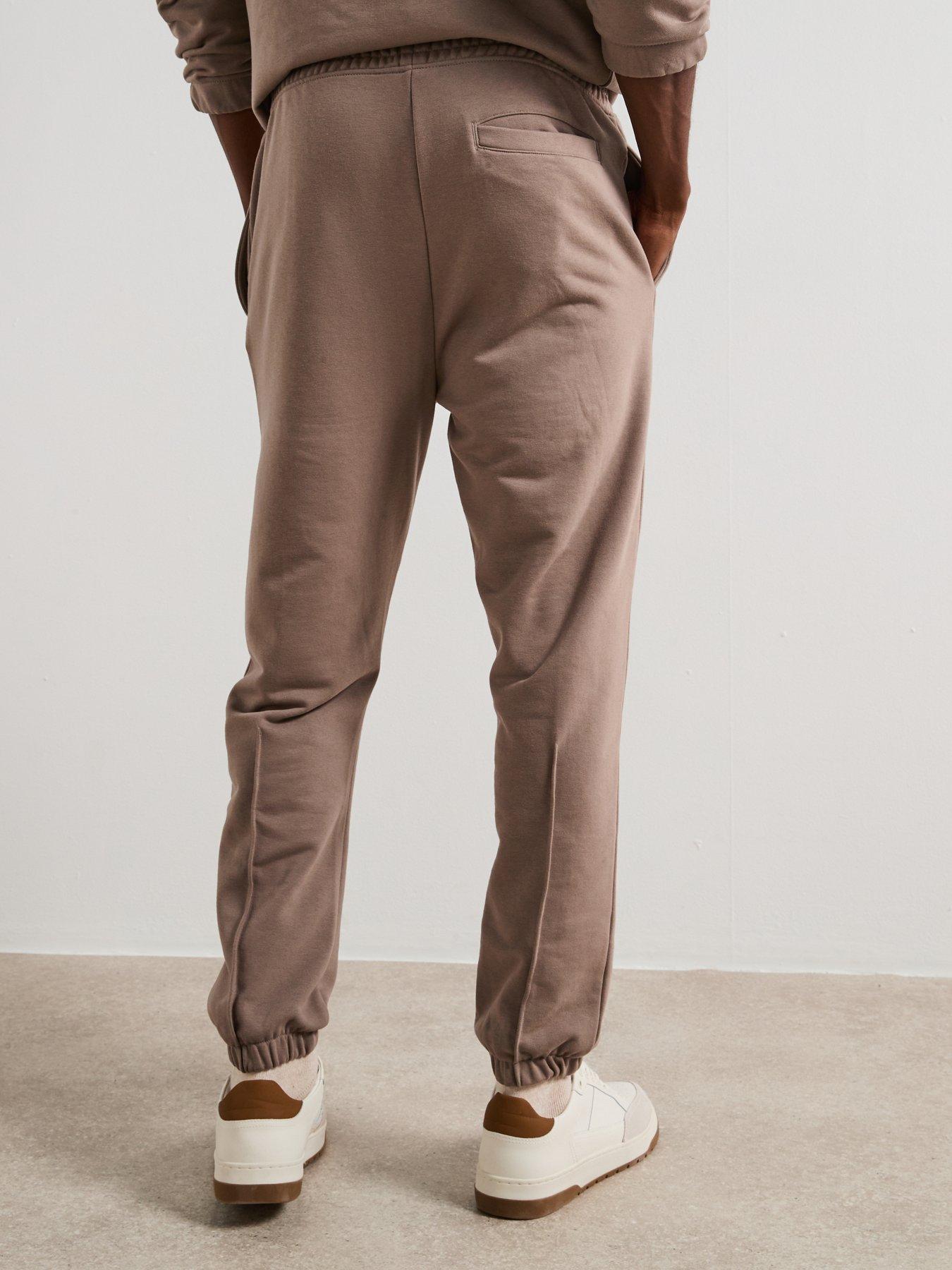 very-man-heavyweight-oversized-fit-darted-jogger-beigestillFront