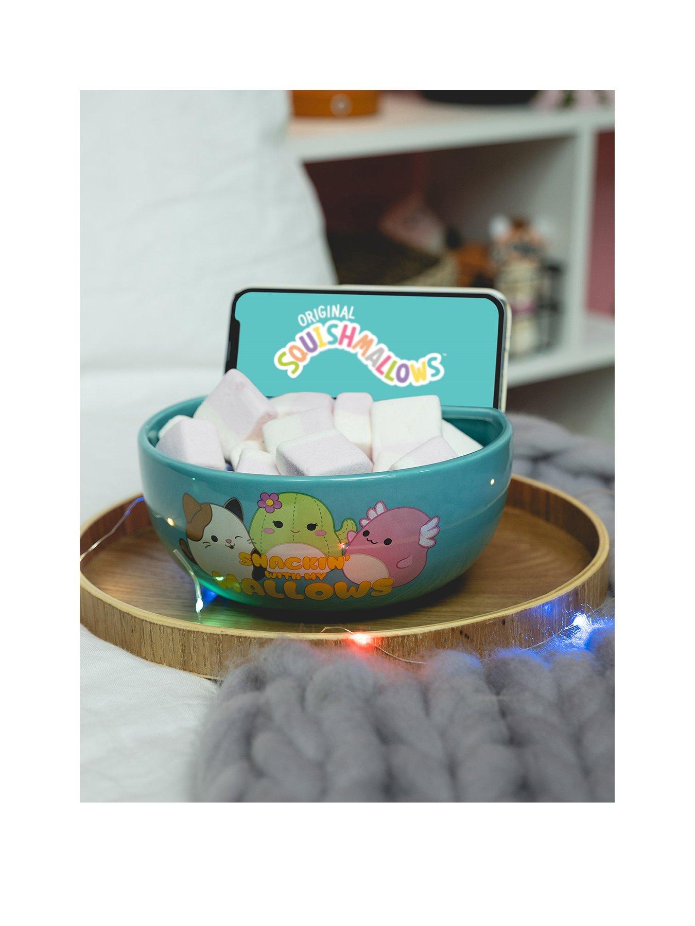 squishmallows-stream-n-snack-bowl-with-phone-holder