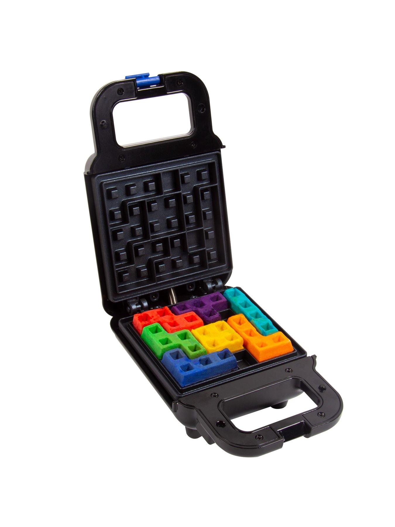 Image 3 of 6 of Tetris Tetris Waffle Maker