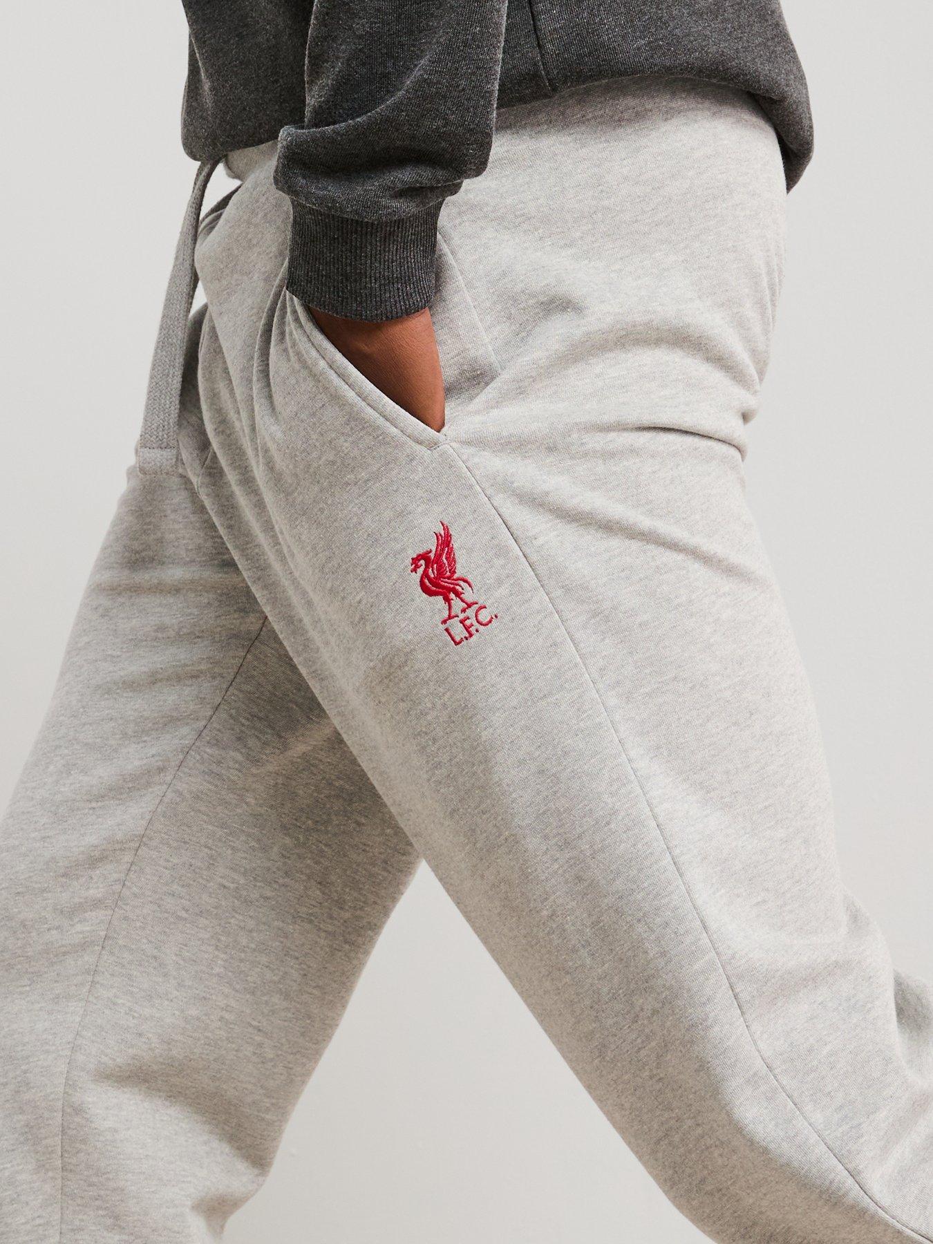 liverpool-fc-jog-pant-greyoutfit