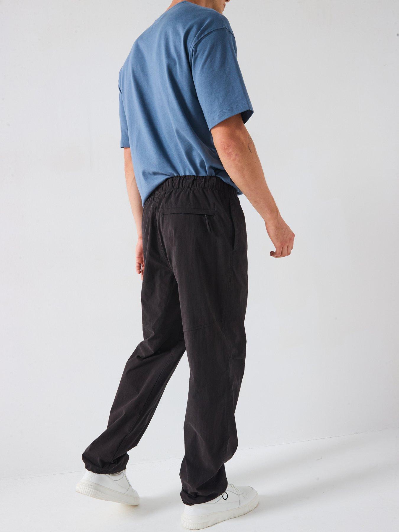 very-man-loose-tech-trousers-blackstillFront