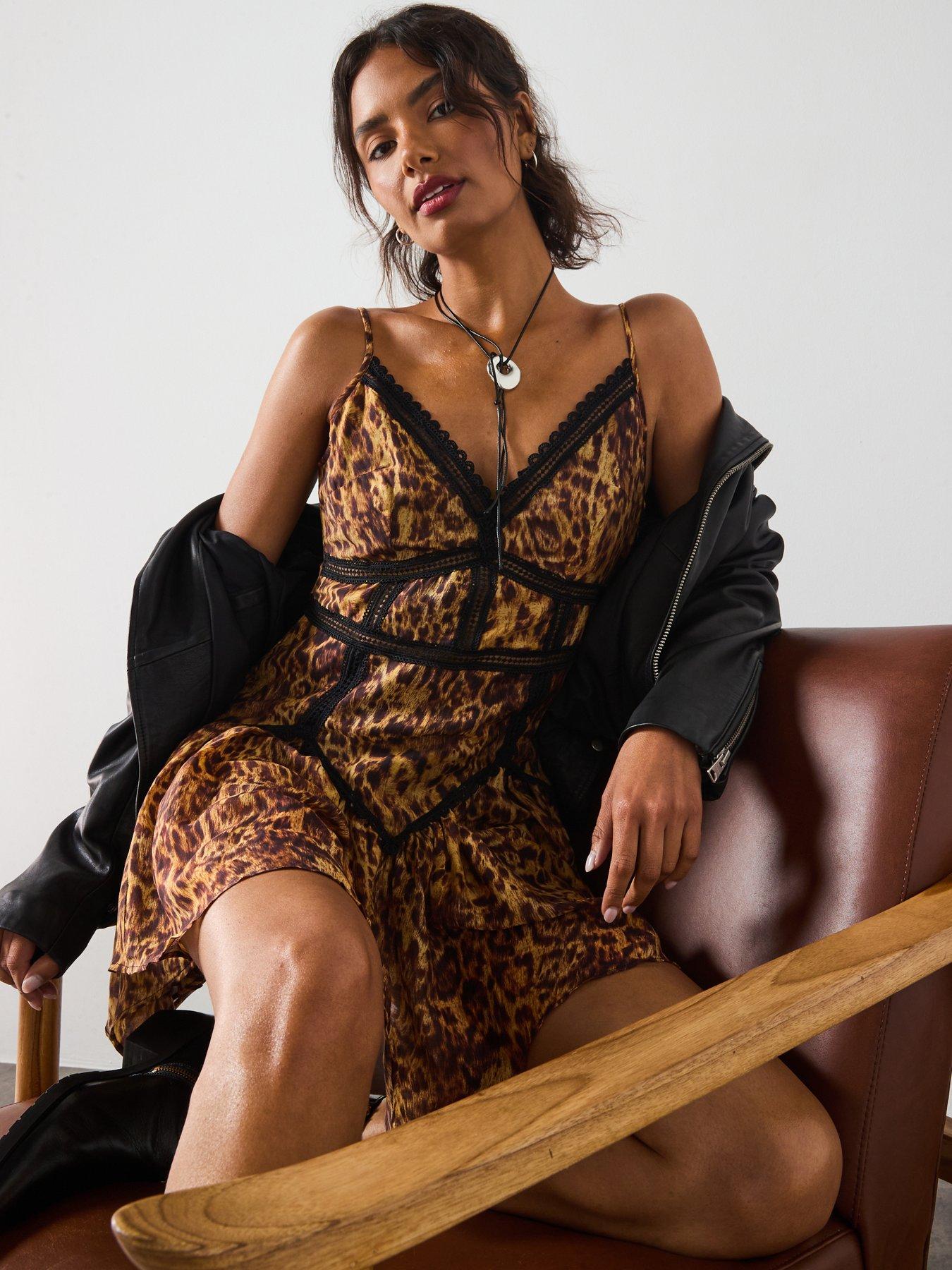 allsaints-zia-dress-browndetail