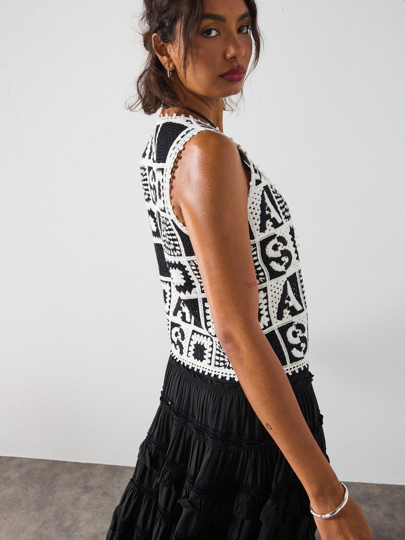 allsaints-florence-waistcoat-blackdetail
