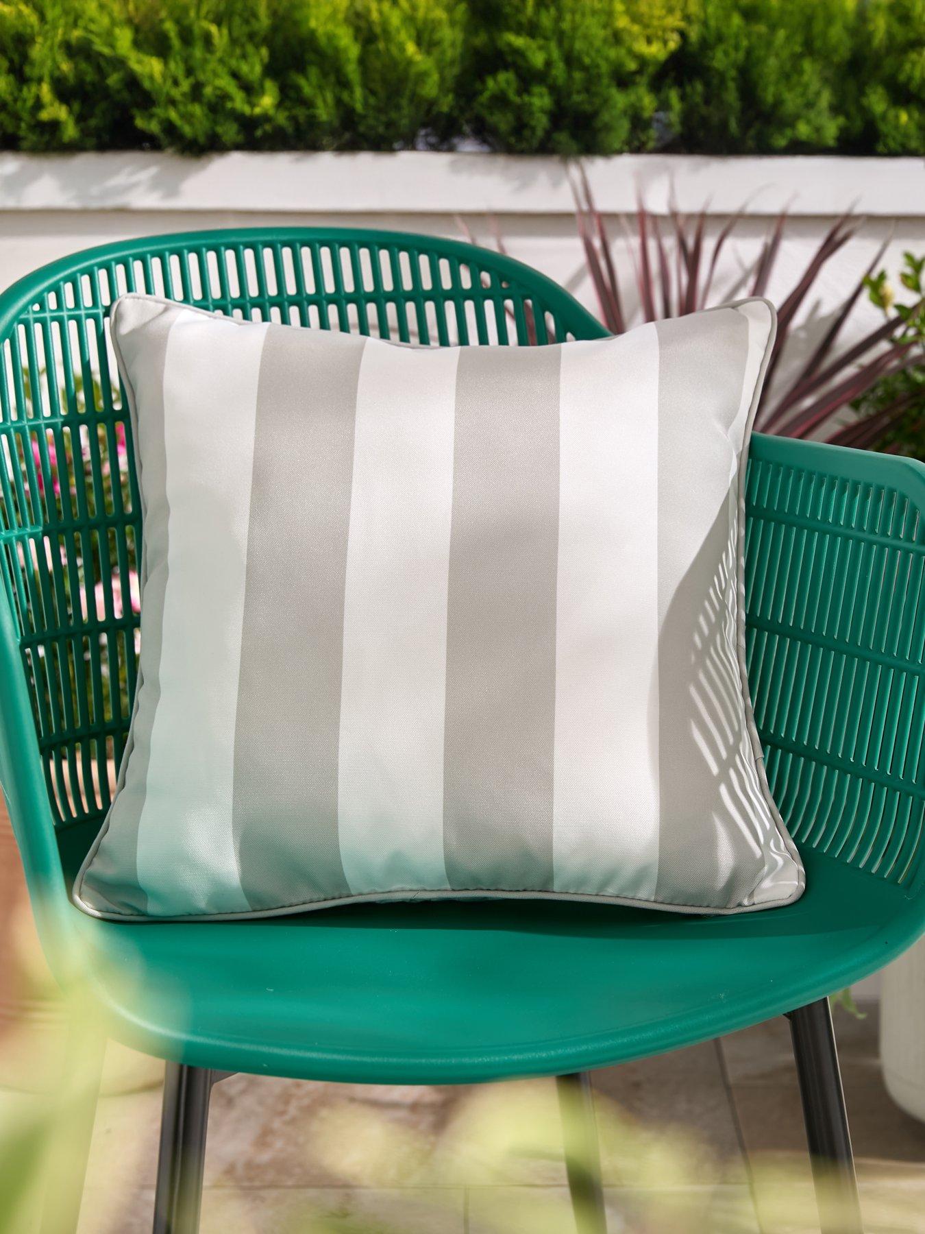 the-very-collection-classic-stripe-showerproof-cushion