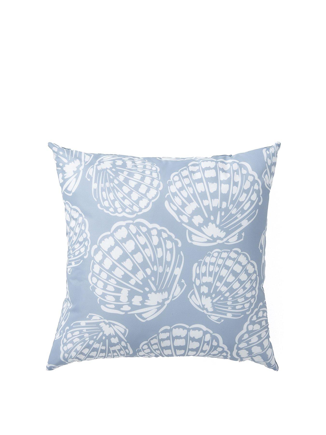 the-very-collection-scallop-stripe-showerproof-cushionstillFront