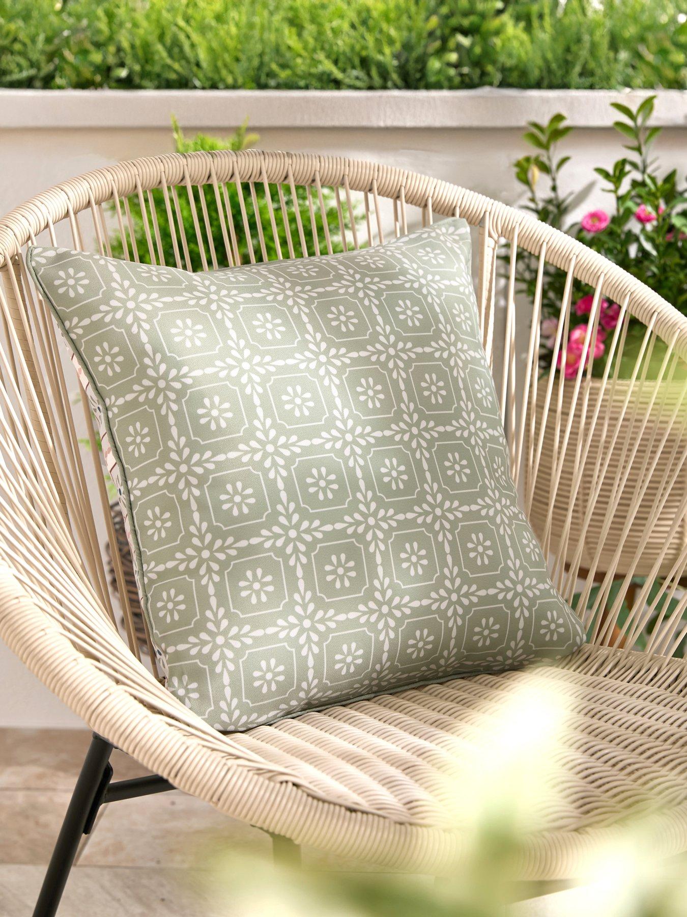 undefined Ditsy Floral Showerproof Cushion