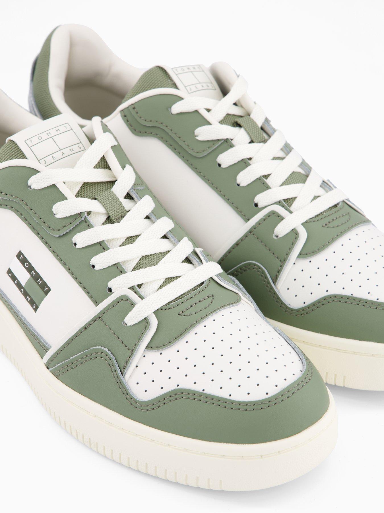 Image 5 of 7 of Tommy Jeans Retro Basket Trainers - Green