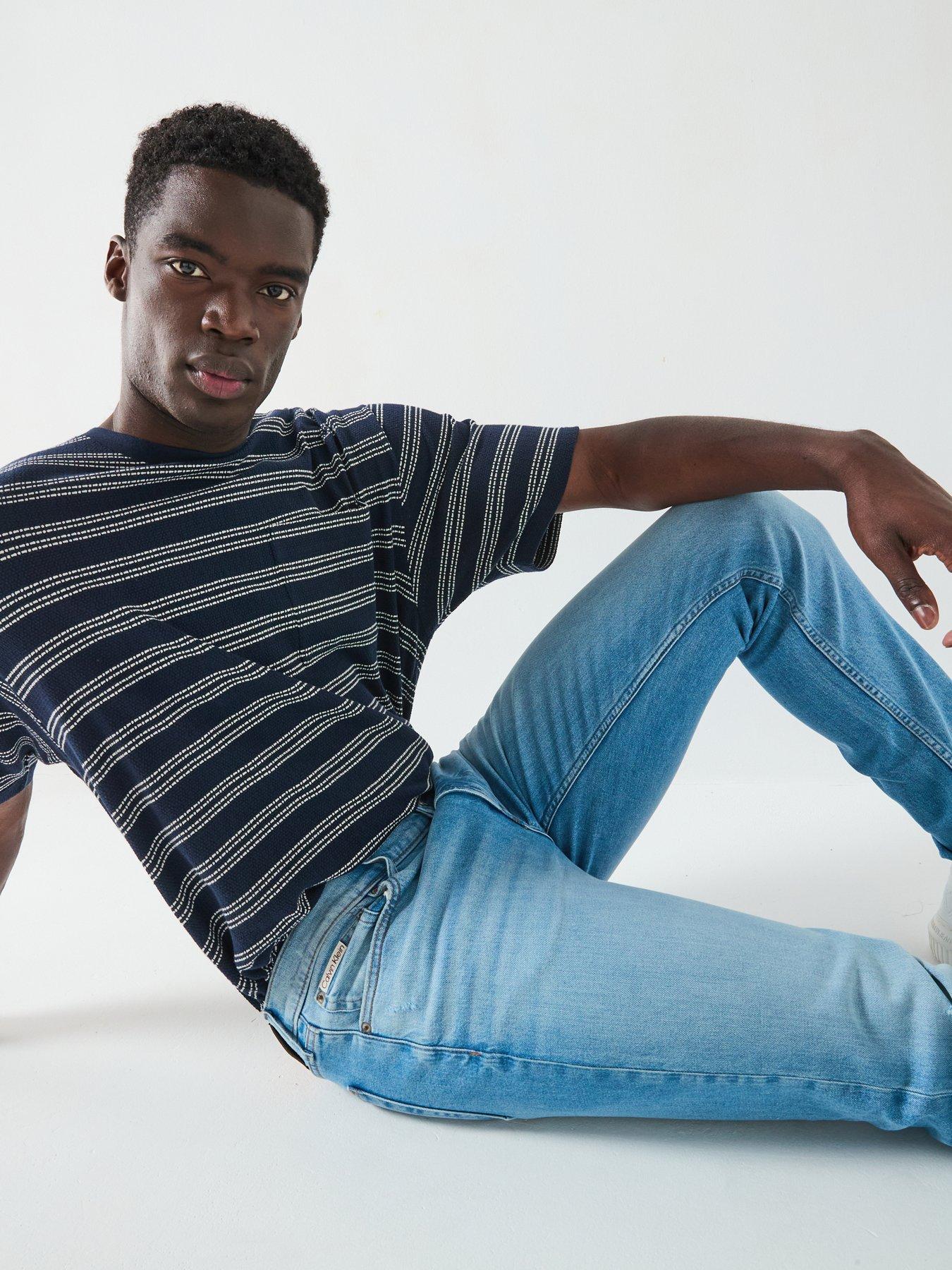 calvin-klein-jeans-slim-taper-light-washdetail