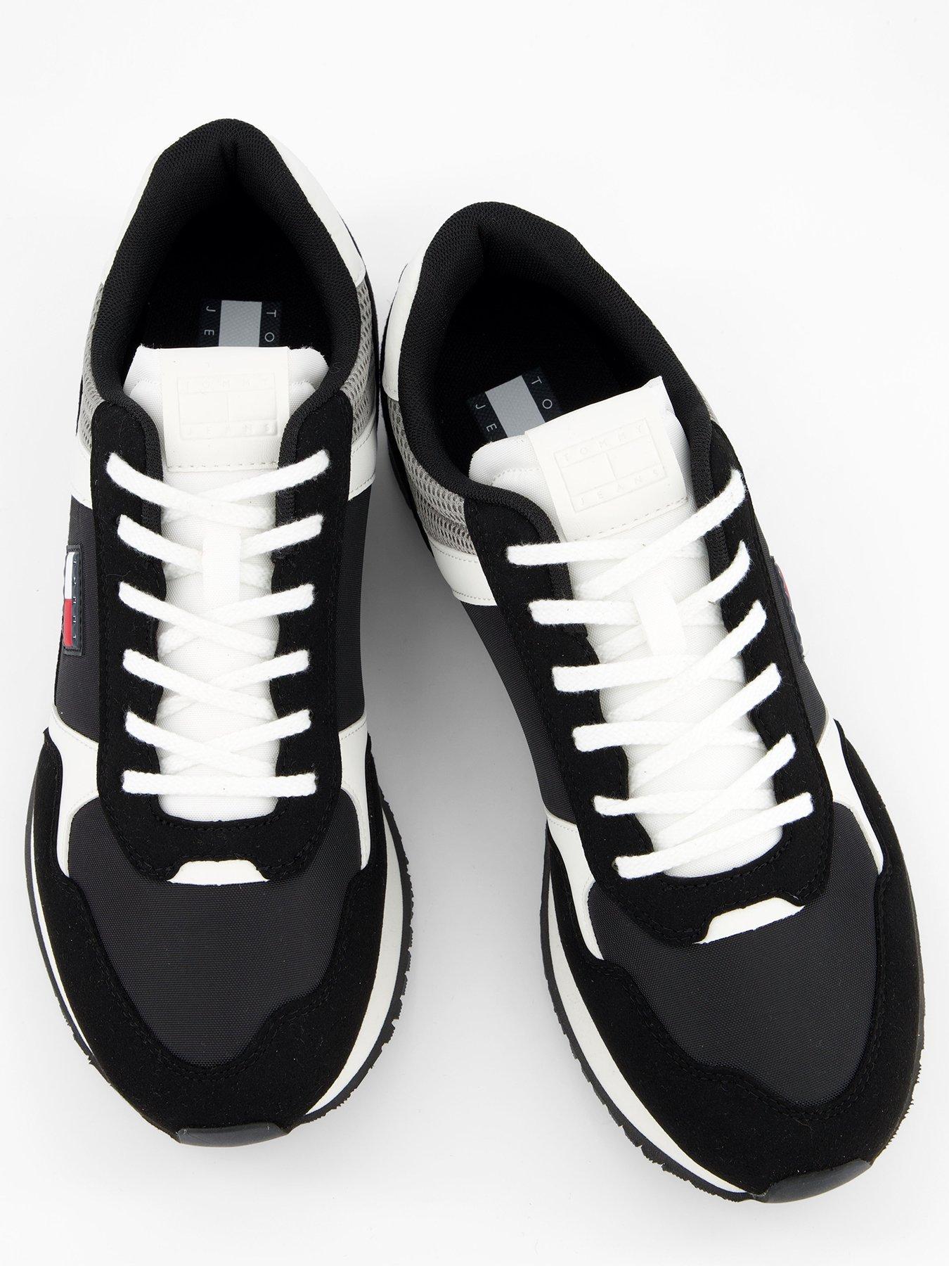 Image 3 of 7 of Tommy Jeans Casual Runner Trainers - Black/White
