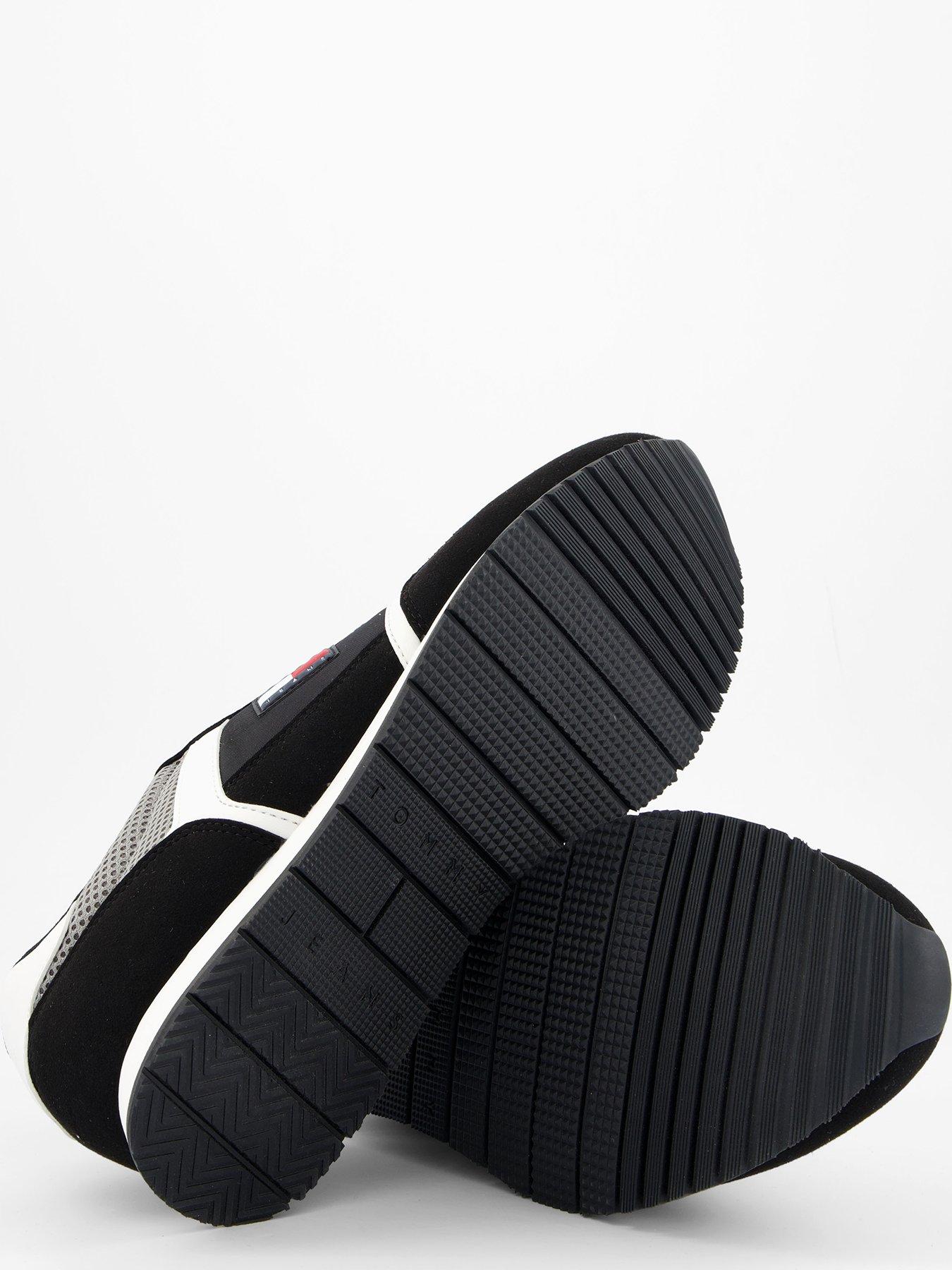 Image 4 of 7 of Tommy Jeans Casual Runner Trainers - Black/White