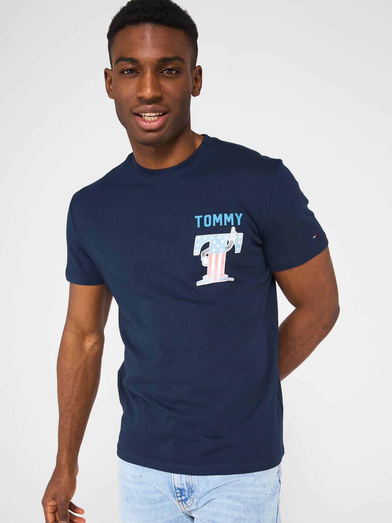tommy-jeans-regular-fit-usa-script-back-print-t-shirt-navyoutfit