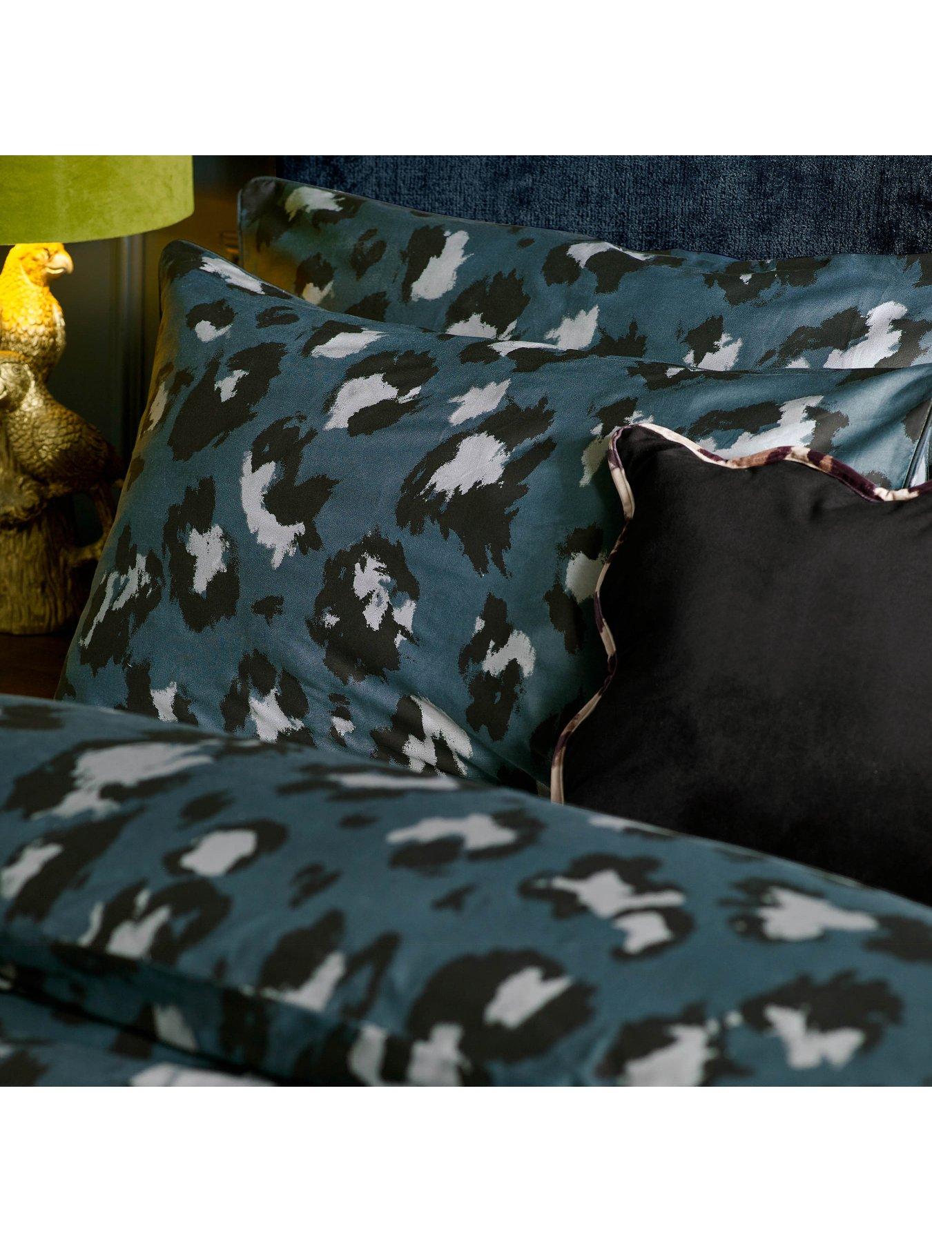 furn-true-leopard-duvet-set--doubleback