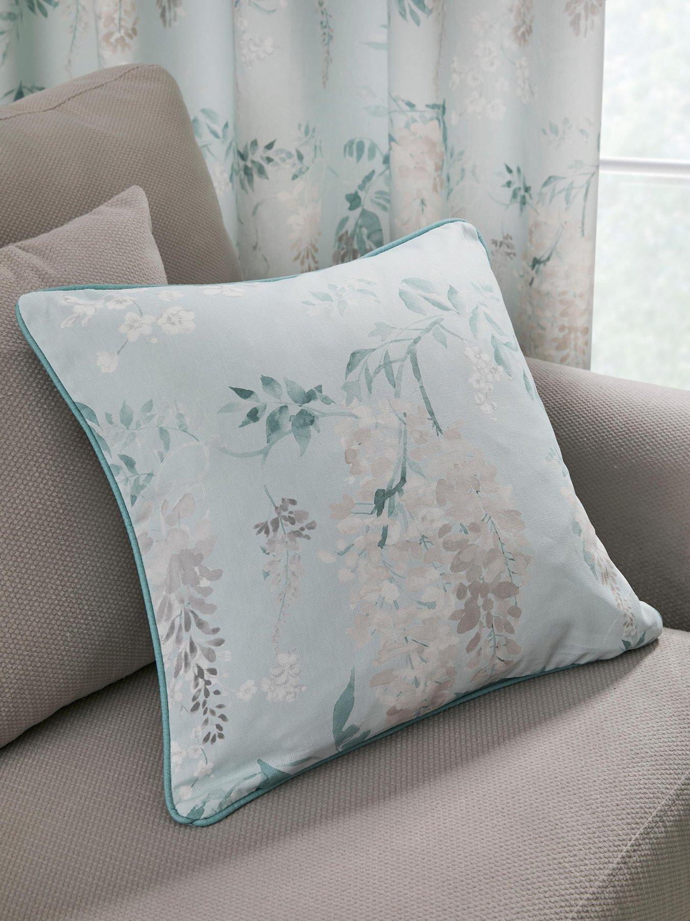 dreams-drapes-wisteria-100-cotton-filled-cushion