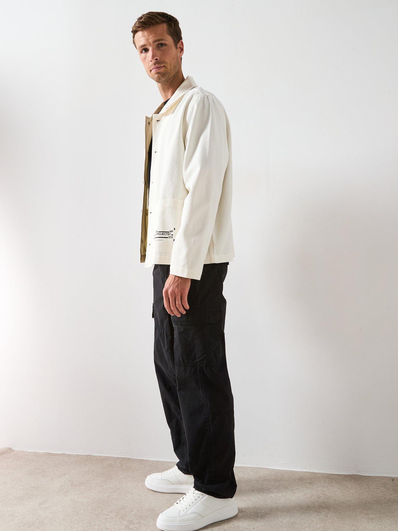 very-man-canvas-chore-jacket-beigeback