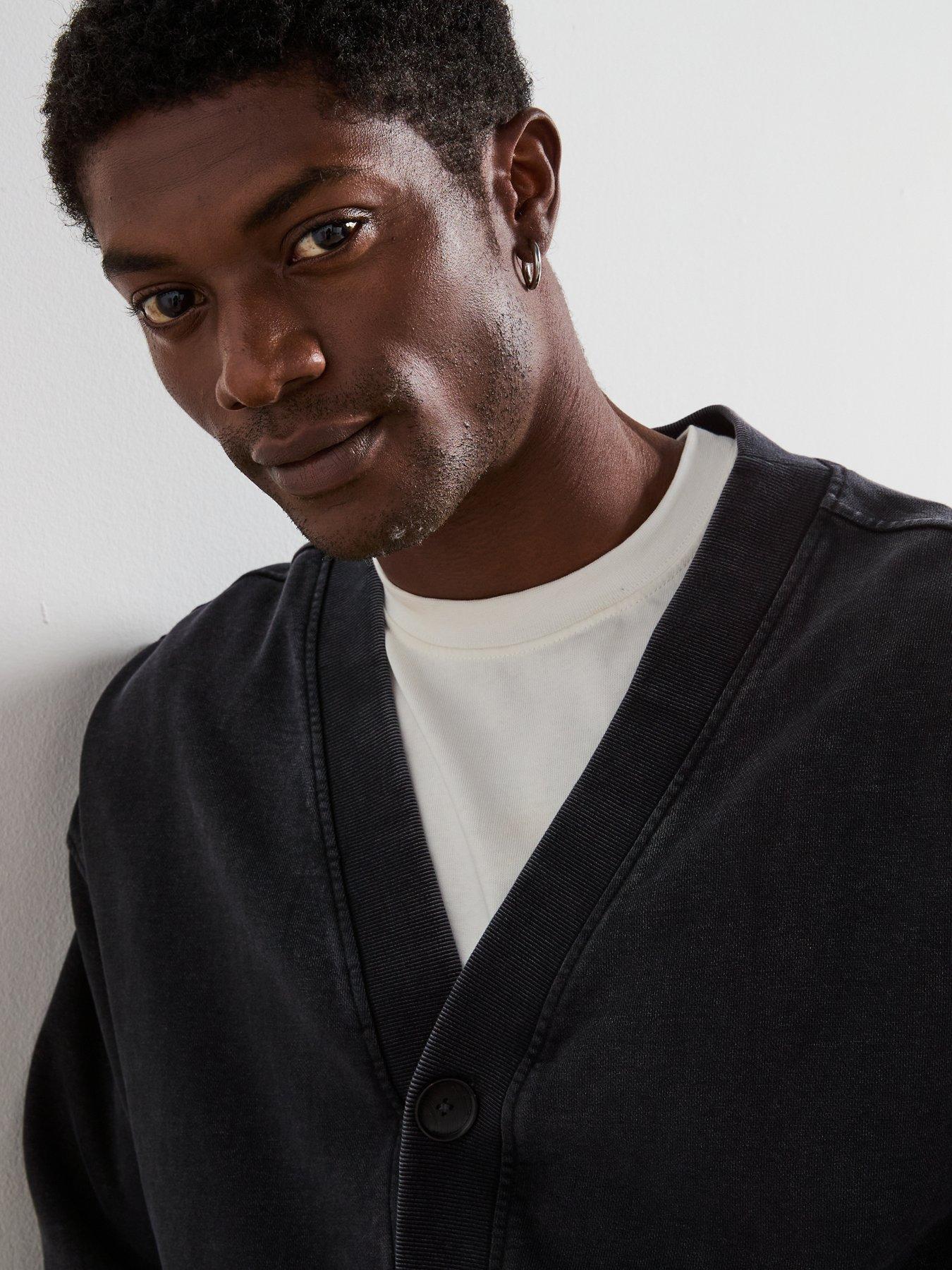 very-man-washed-oversized-cardigan-charcoaloutfit