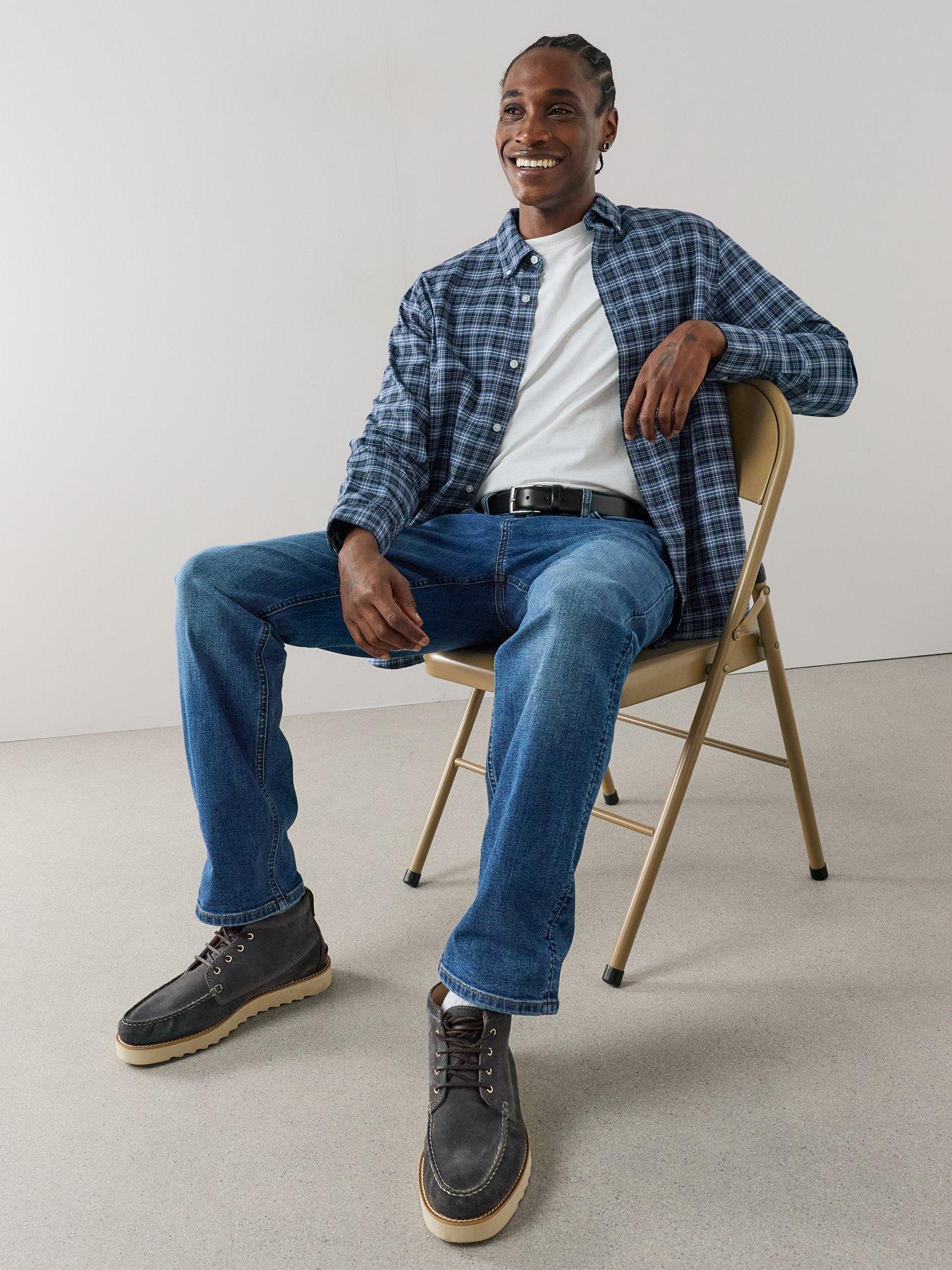 Image 5 of 6 of The Very Collection Straight Jeans With Stretch - Mid Wash Blue