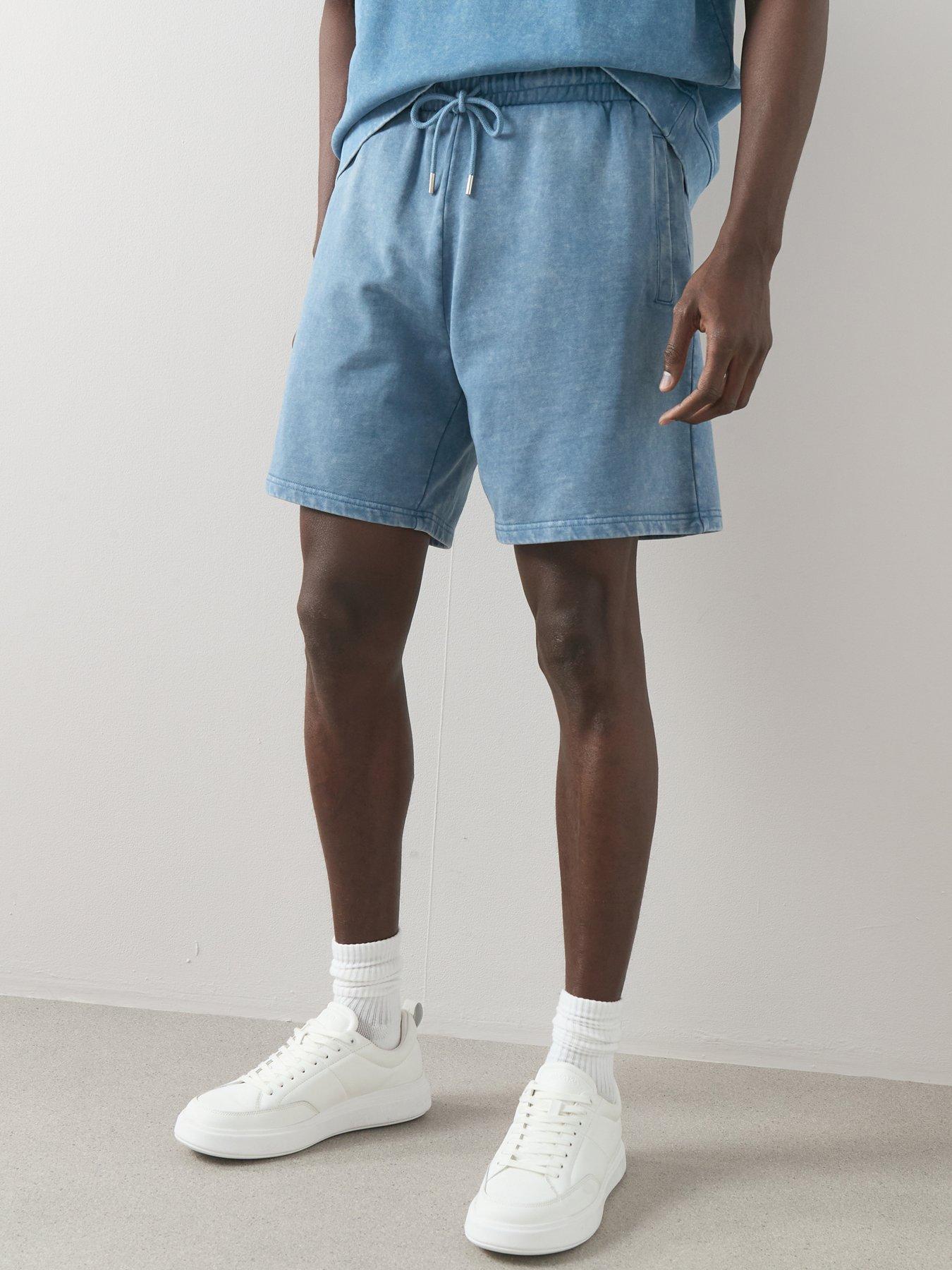 very-man-washed-sweat-shorts-bluedetail
