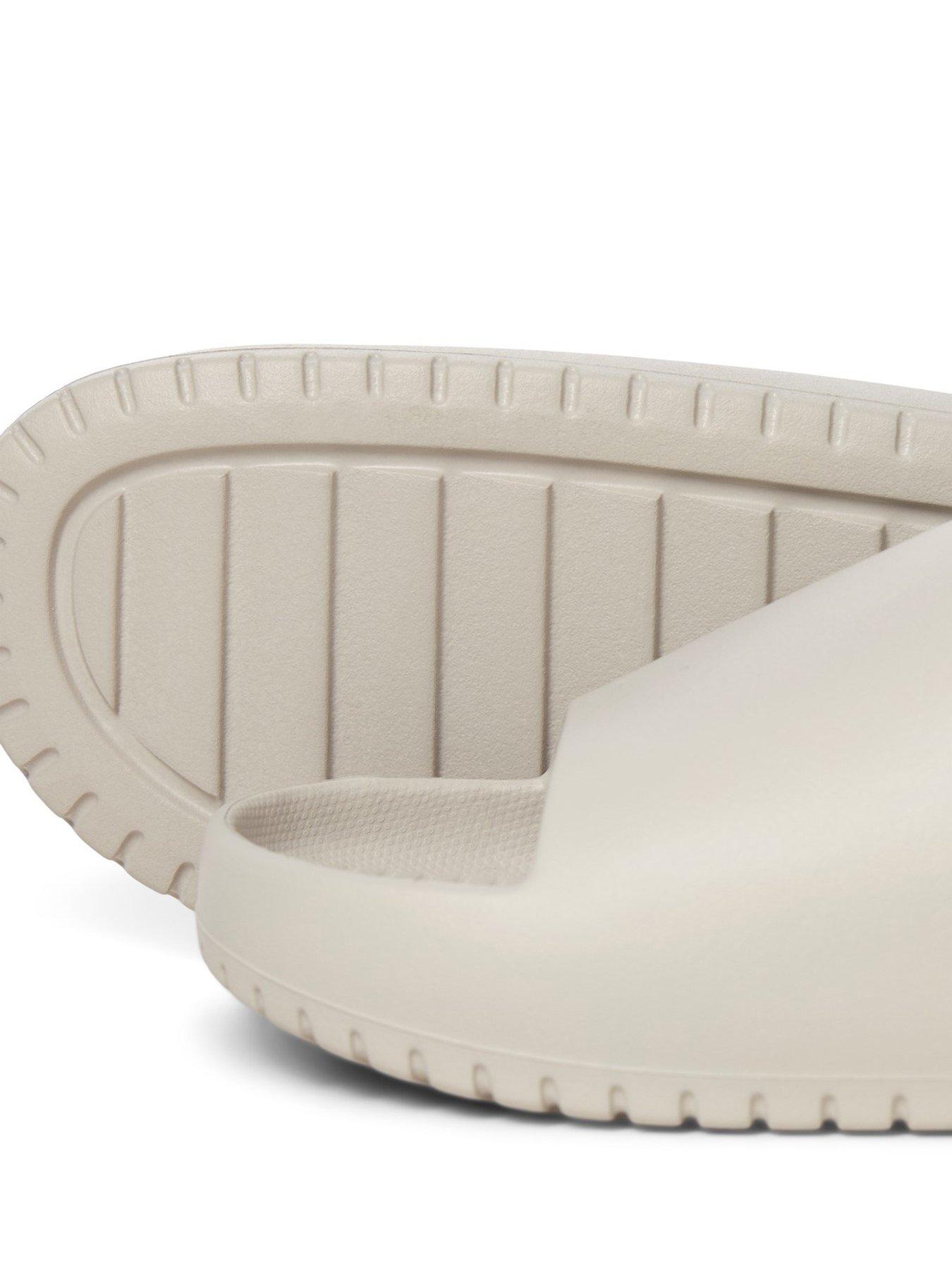 Image 4 of 4 of Jack & Jones Jack &amp; Jones Ripple Moulded Slider