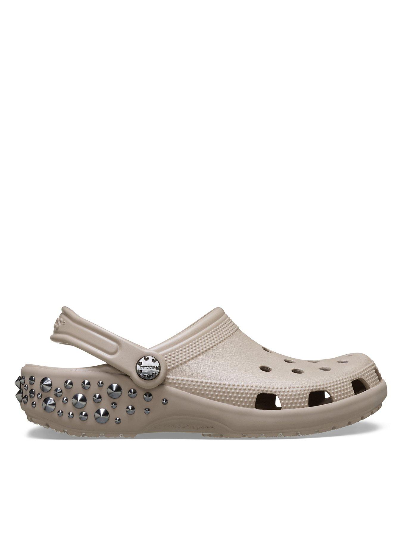 crocs-classic-studded-clog-brown