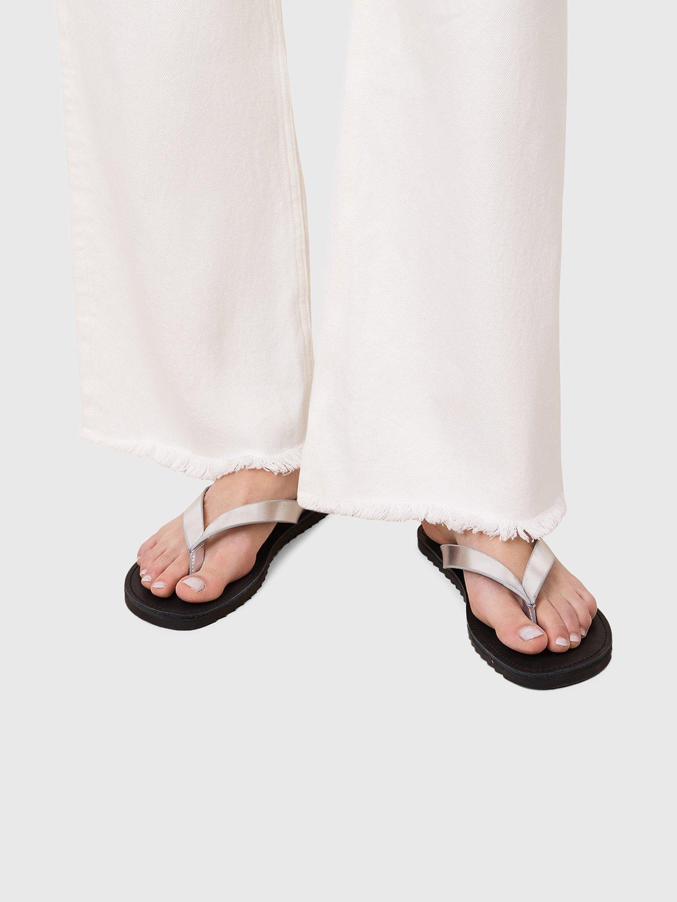 Image 2 of 6 of AllSaints Sydney Sandal - Silver