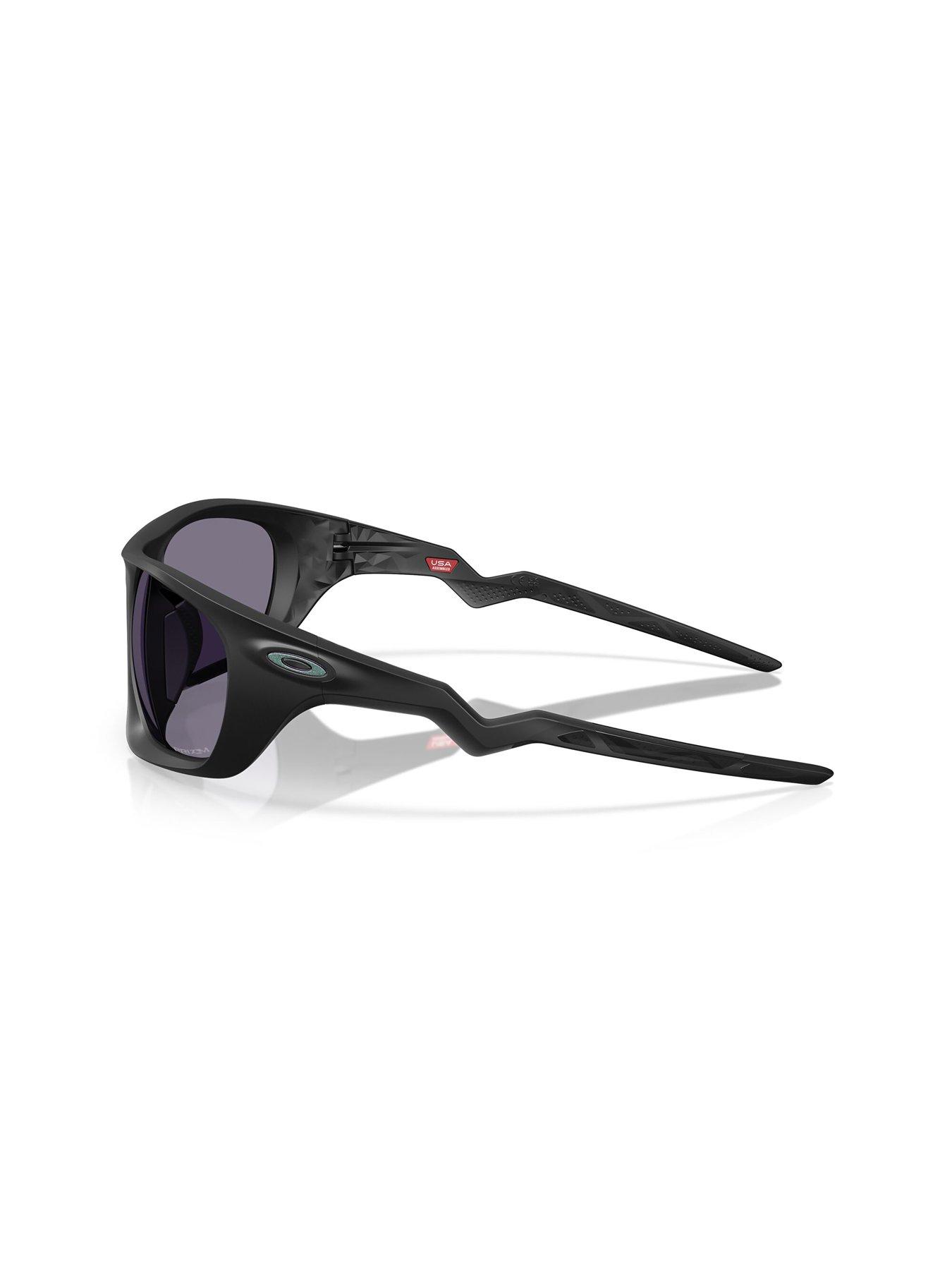 oakley-lateralis-rectangle-sunglasses--blackback
