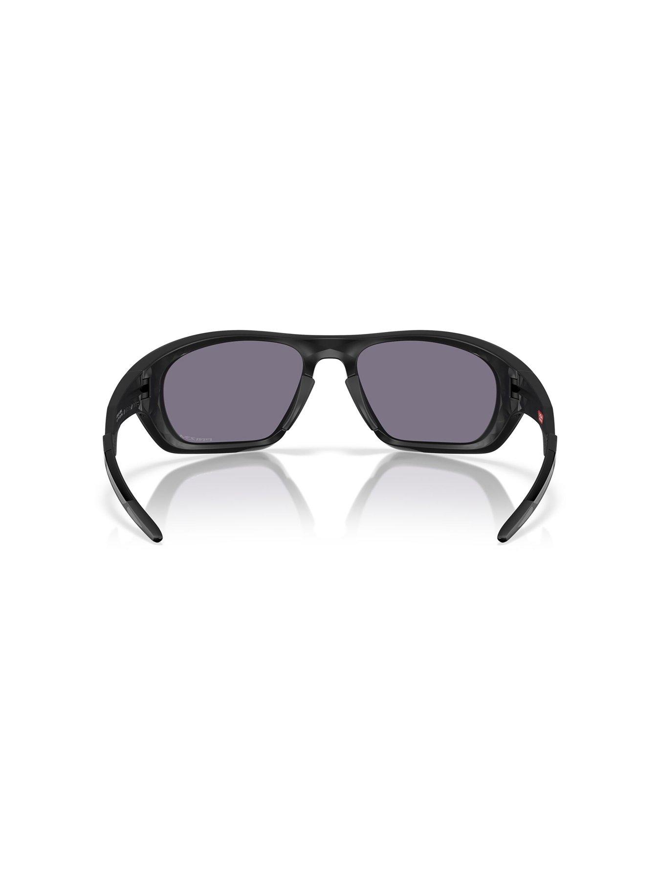 oakley-lateralis-rectangle-sunglasses--blackdetail