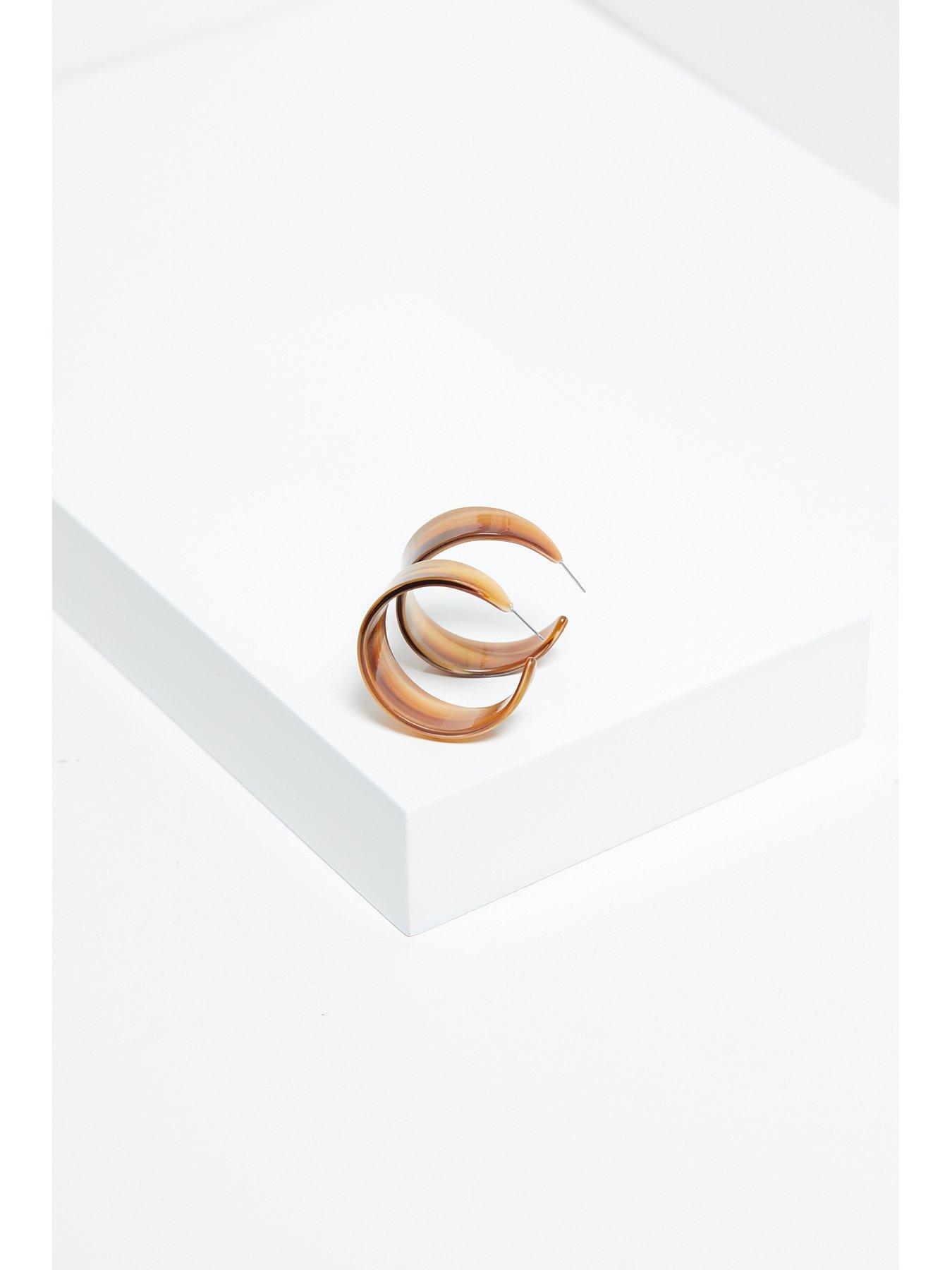Image 5 of 5 of Mood Mood Gold Tapered Resin Hoop Earrings