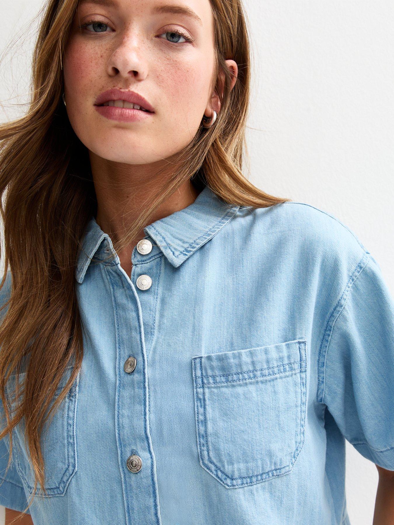 Image 4 of 4 of New Look Celery Boxy Shirt - Light Blue