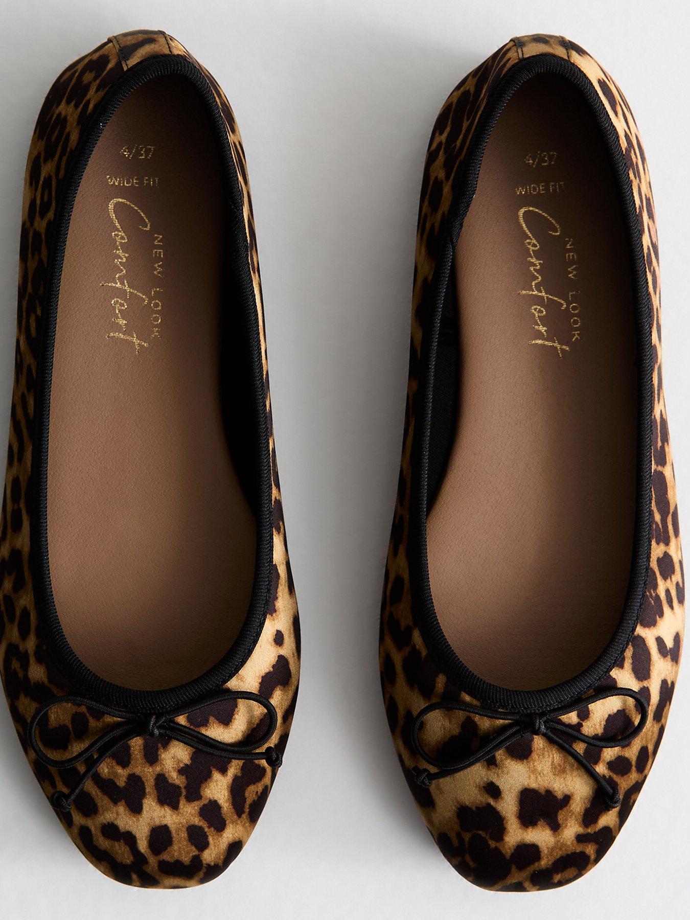 new-look-wide-fit-stone-leopard-print-ballet-flats-printoutfit