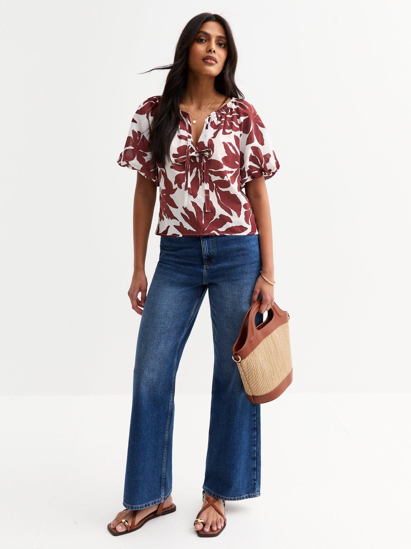 Image 3 of 6 of New Look Printed Tie Front Puff Sleeve Top - White