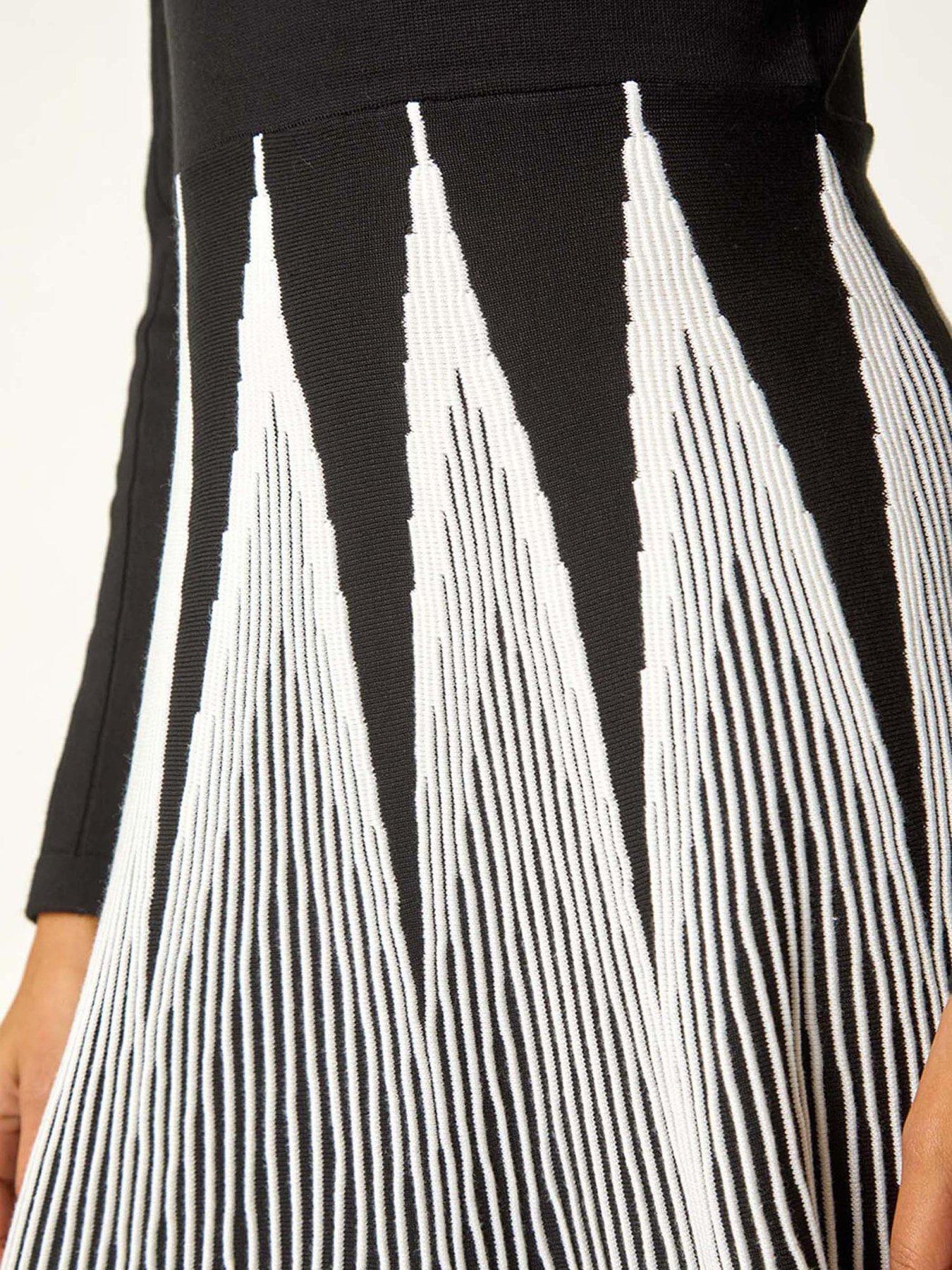 Image 5 of 5 of Roman Contrast Pattern Knitted Dress - Black