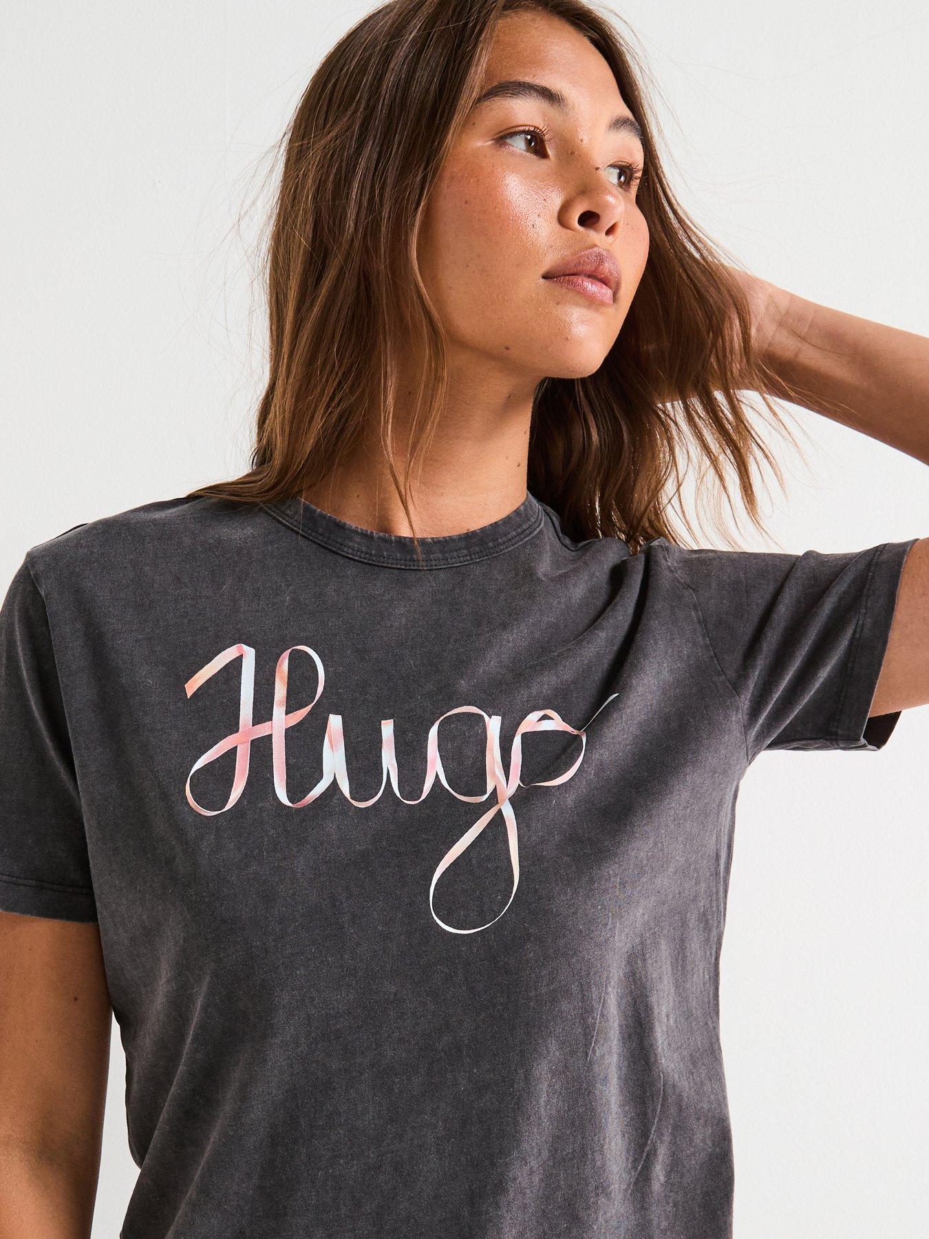 hugo-damacia-logo-t-shirt-blackoutfit