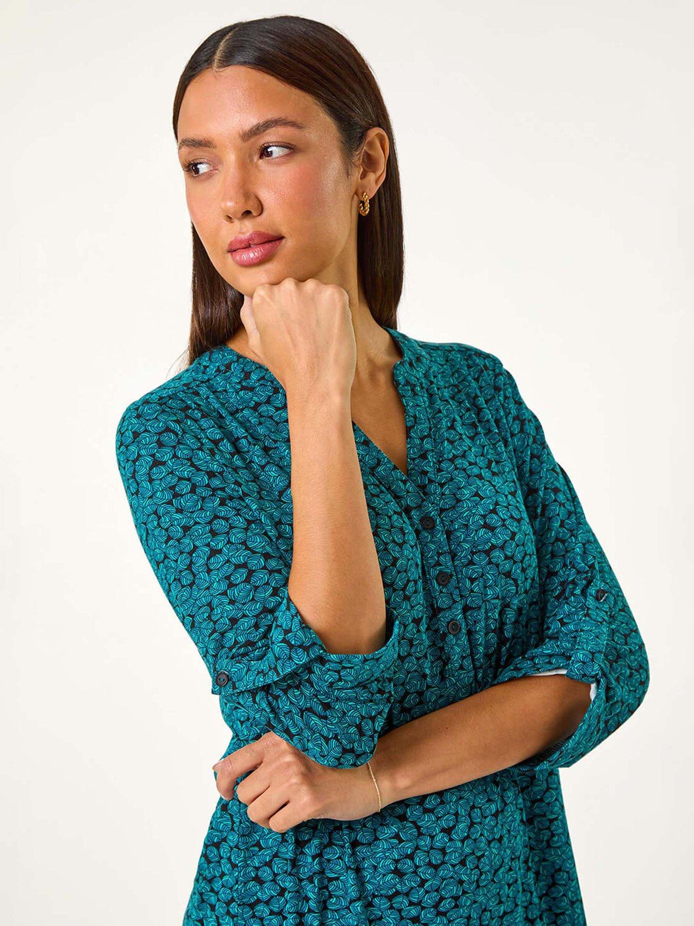 roman-leaf-print-button-detail-shirt-greenoutfit