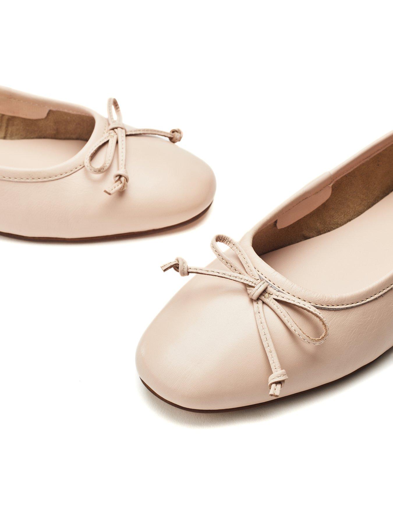 Image 3 of 4 of Moda In Pelle Ealing Ballet Shoes - Natural