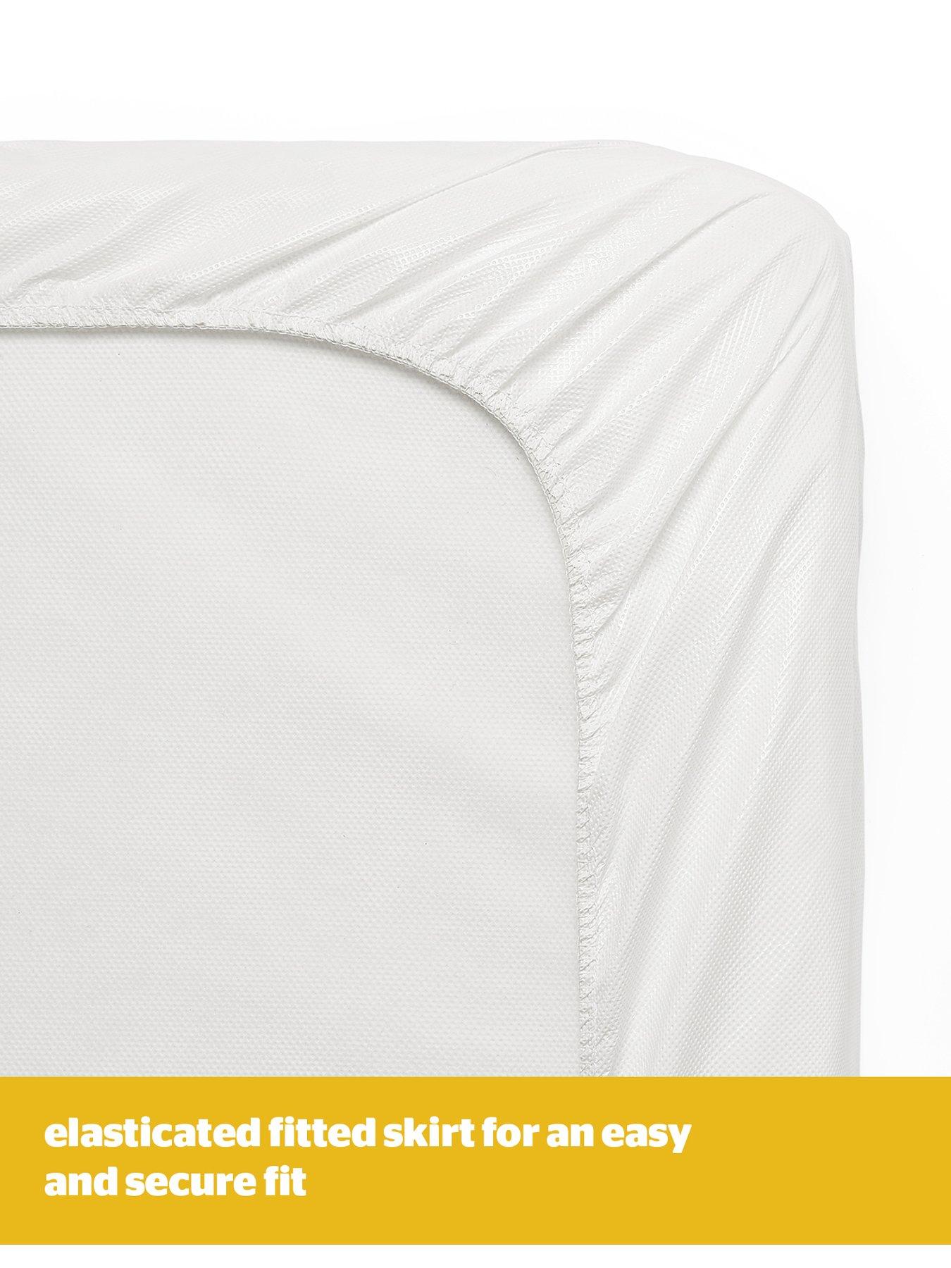 Image 7 of 7 of Silentnight Safe Nights 3-Piece Cot Bed Bedding Bundle&nbsp;