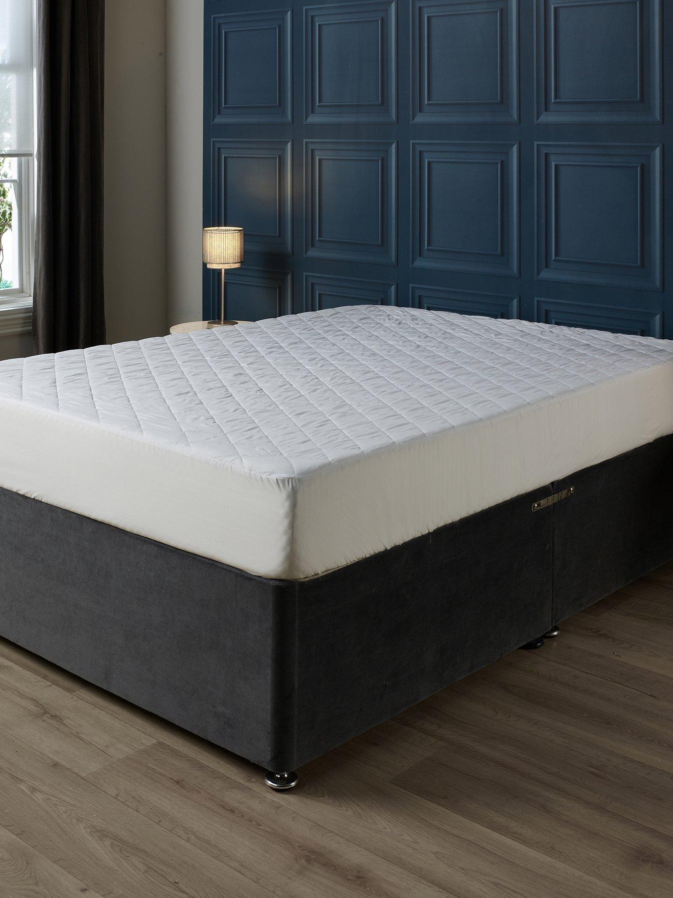 Image of Very Home Easy Wash Mattress Protector