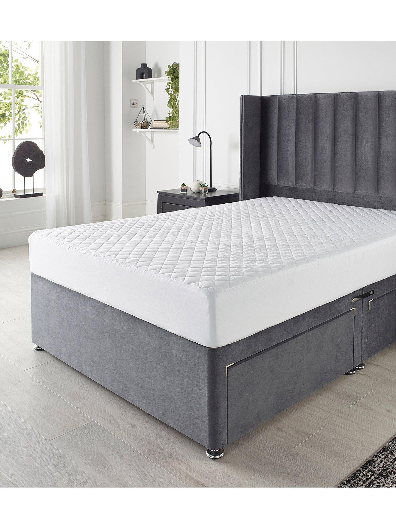 Image 5 of 5 of The Very Collection Easy Wash Mattress Protector