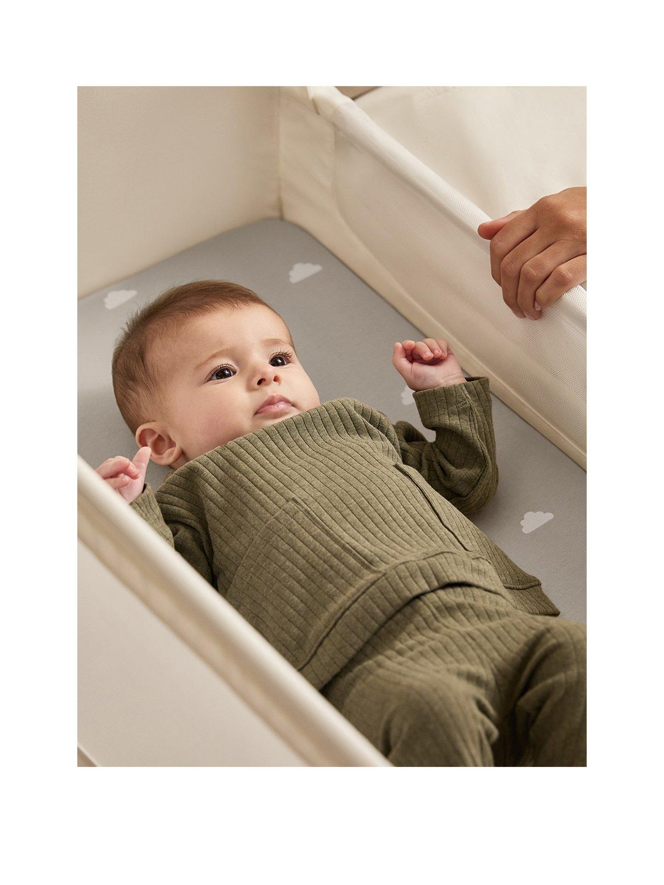 snuz-snuumlz-twin-pack-crib-sheets-greygloudstillFront