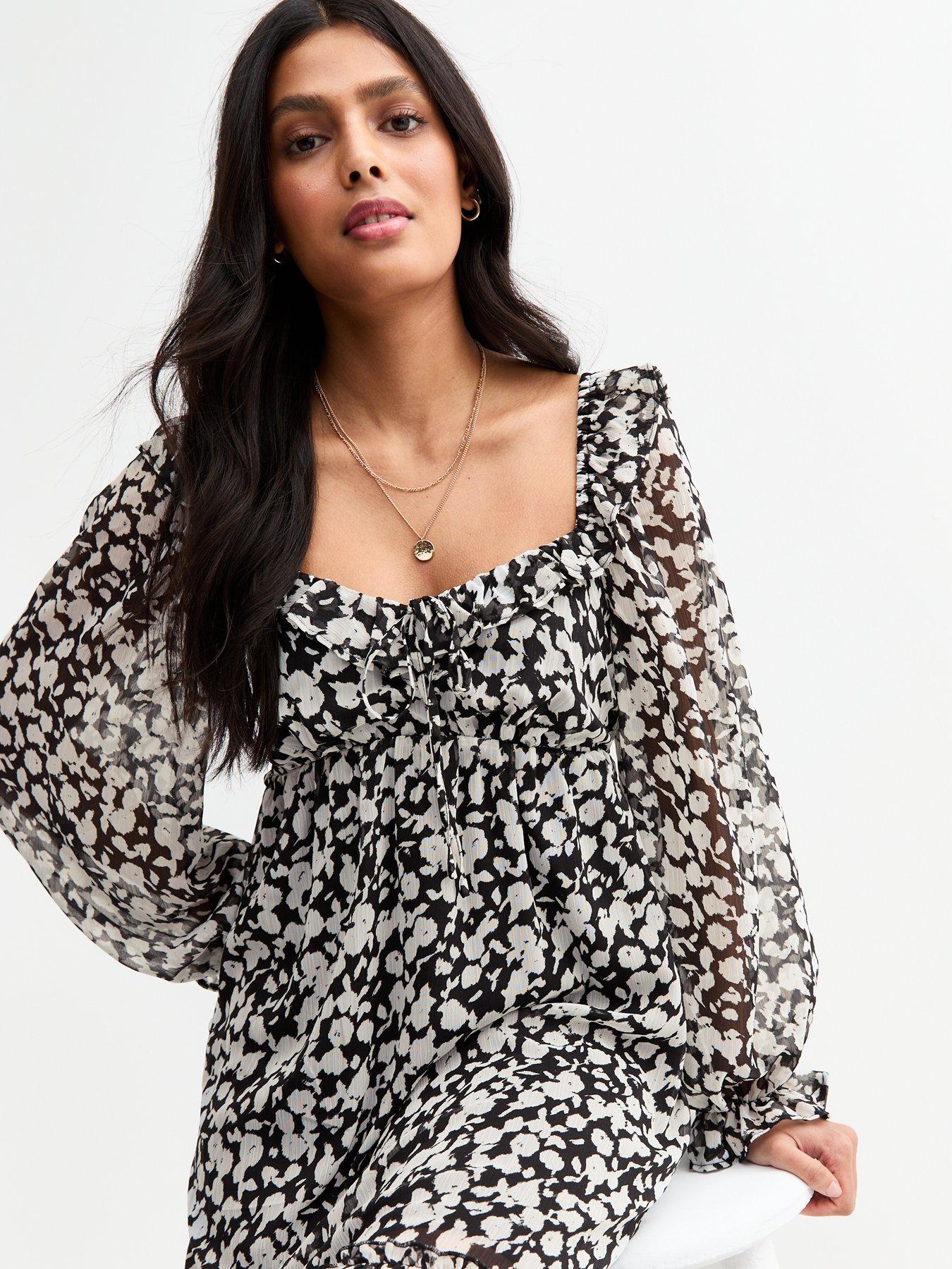 Image 4 of 4 of New Look Printed Ruffle Sleeve Midi Dress - White