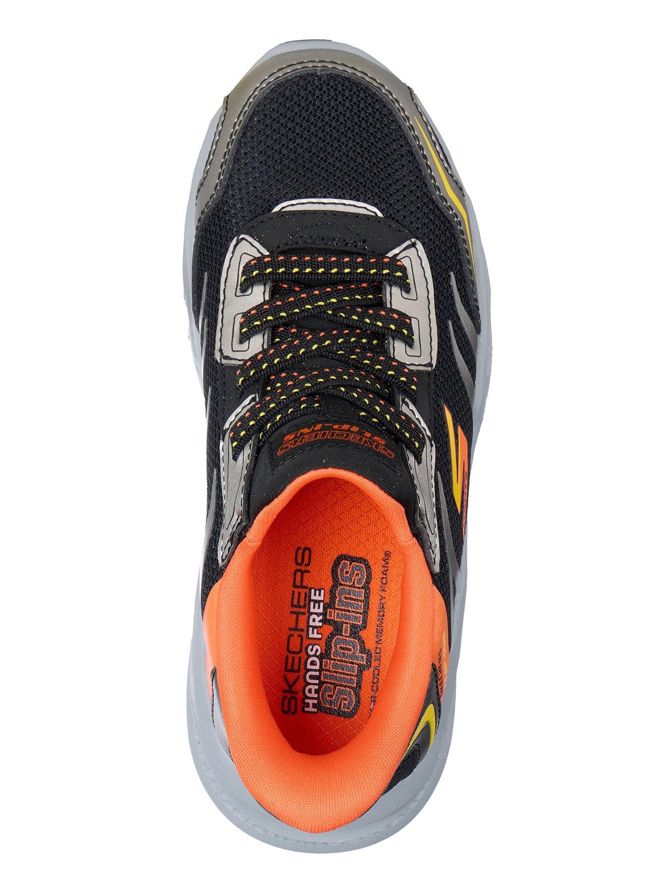 skechers-meteor-lights-brisk-beams-trainer-multioutfit