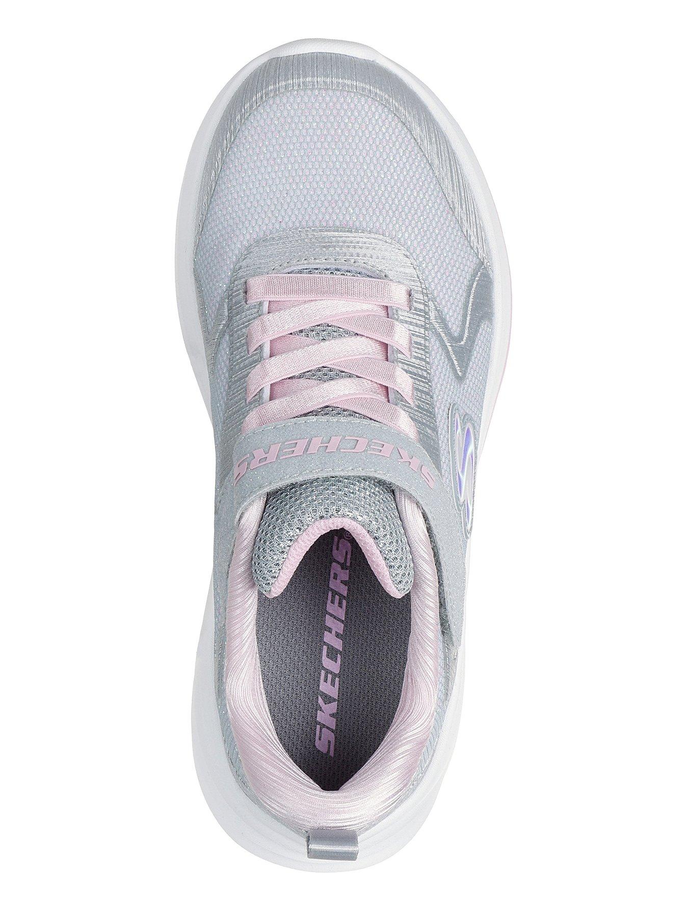 skechers-gore-and-strap-sparkle-mesh-sneaker-w-satin-overlaysoutfit