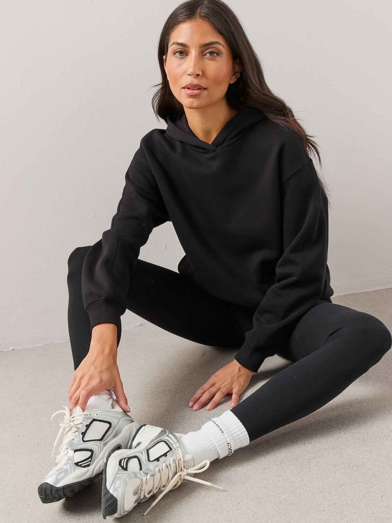the-very-collection-the-essential-oversized-hoodie-black