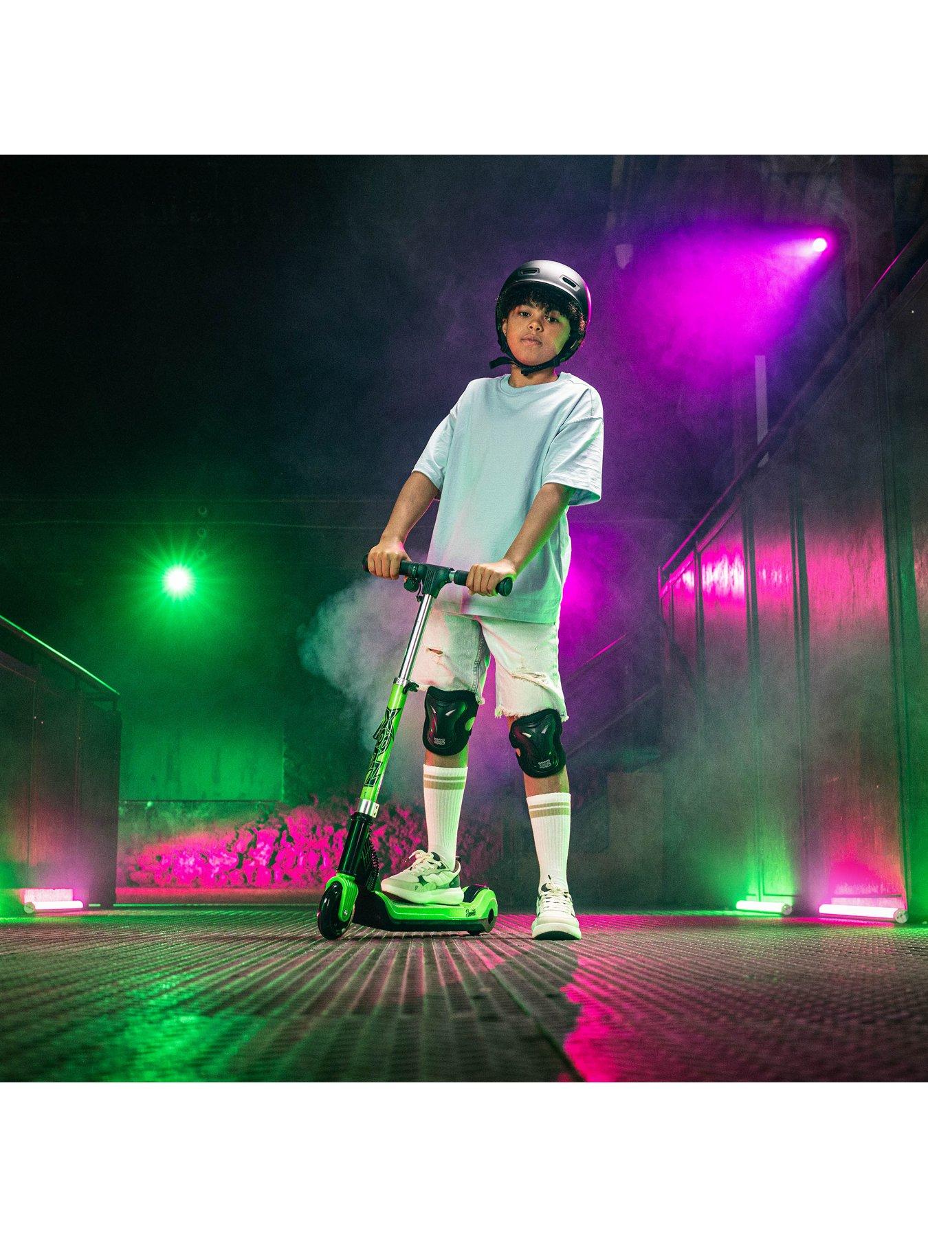 xootz-elements-electric-scooter-greenstillFront