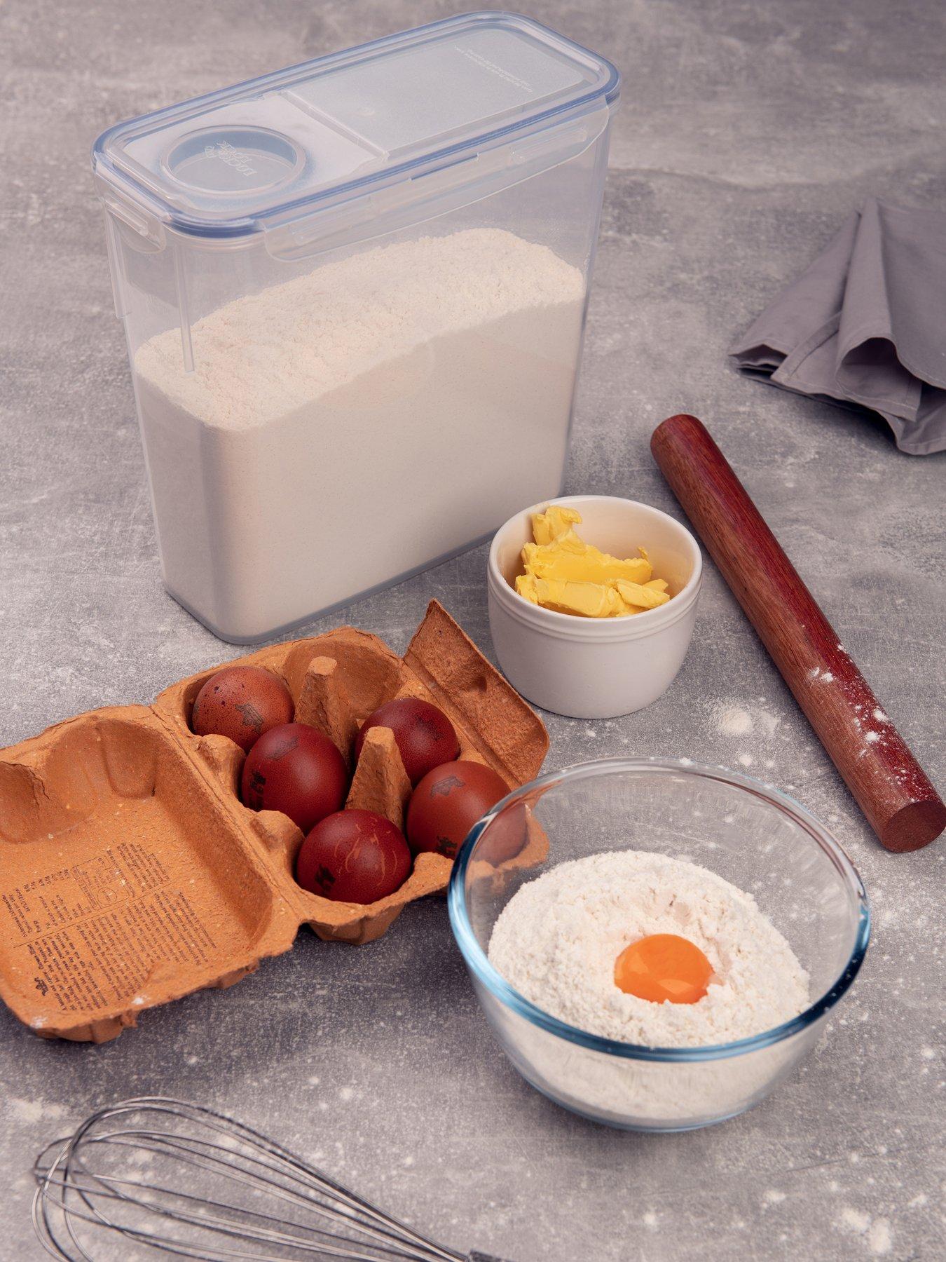 Image of Lock and Lock Set Of 2 Cereal Containers