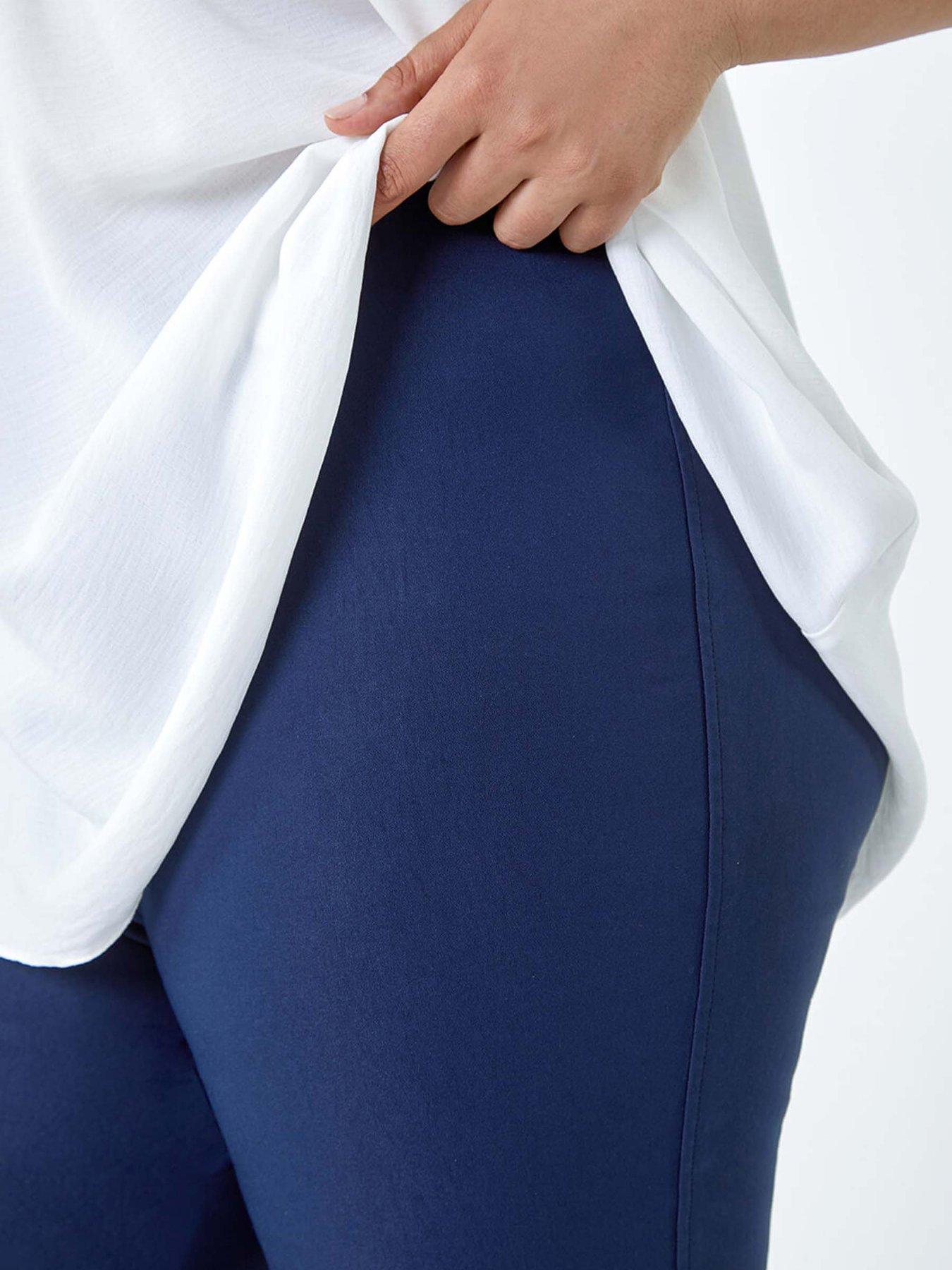 roman-curve-knee-length-stretch-shorts-navydetail