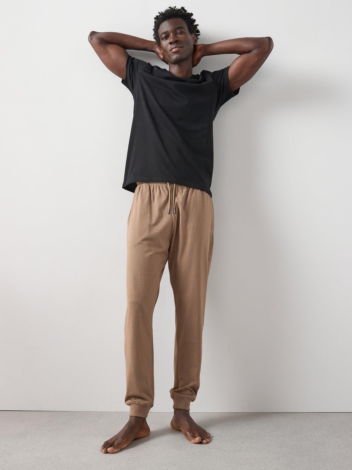 the-very-collection-short-sleeve-t-shirt-and-jogger-pj-set-blackbrown